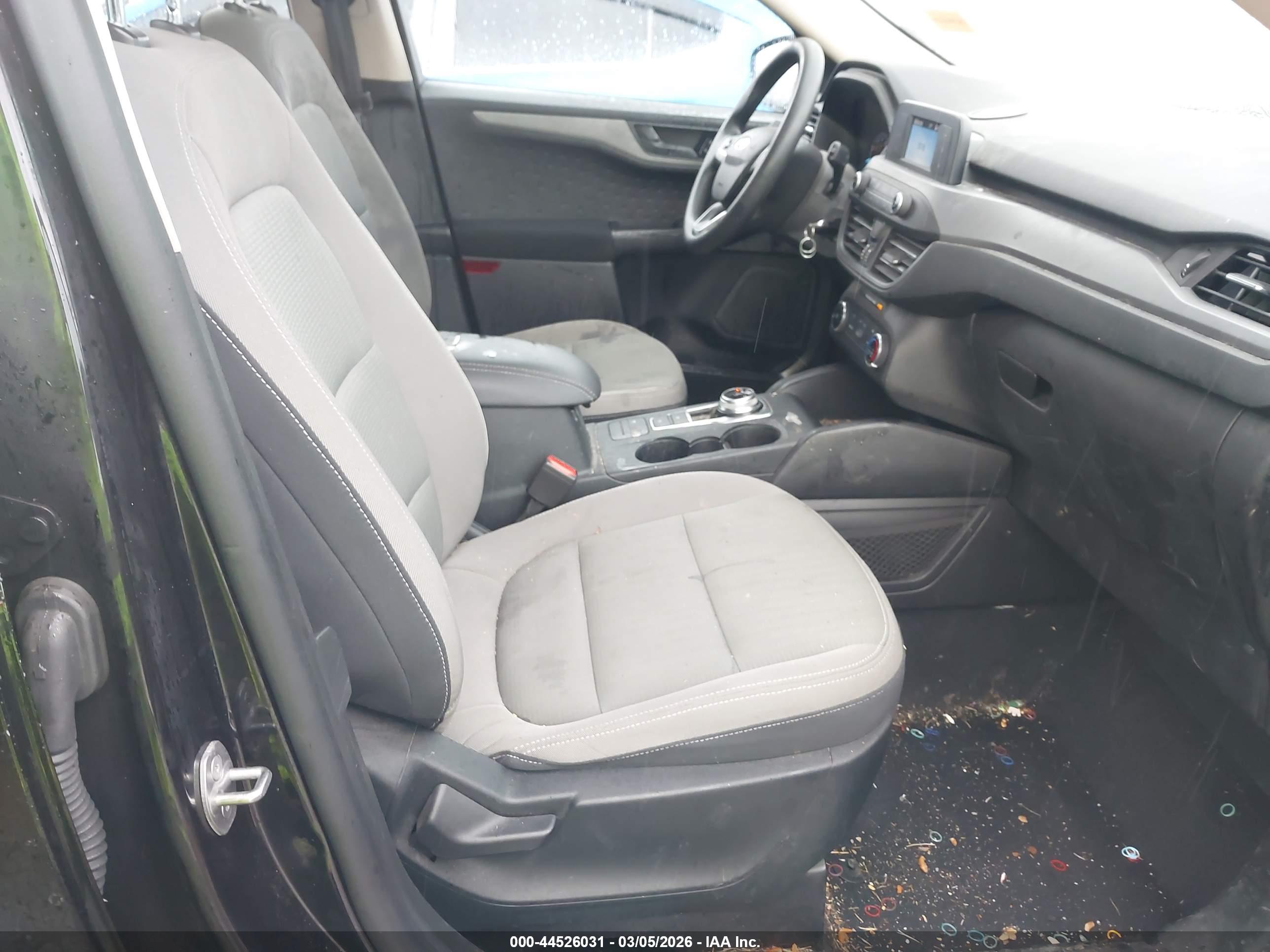 FORD ESCAPE image 5