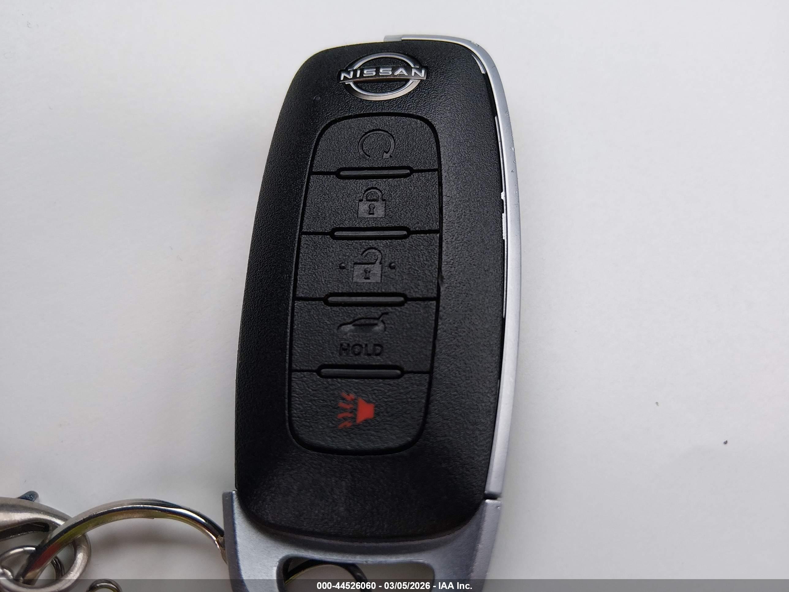 NISSAN ROGUE image 11