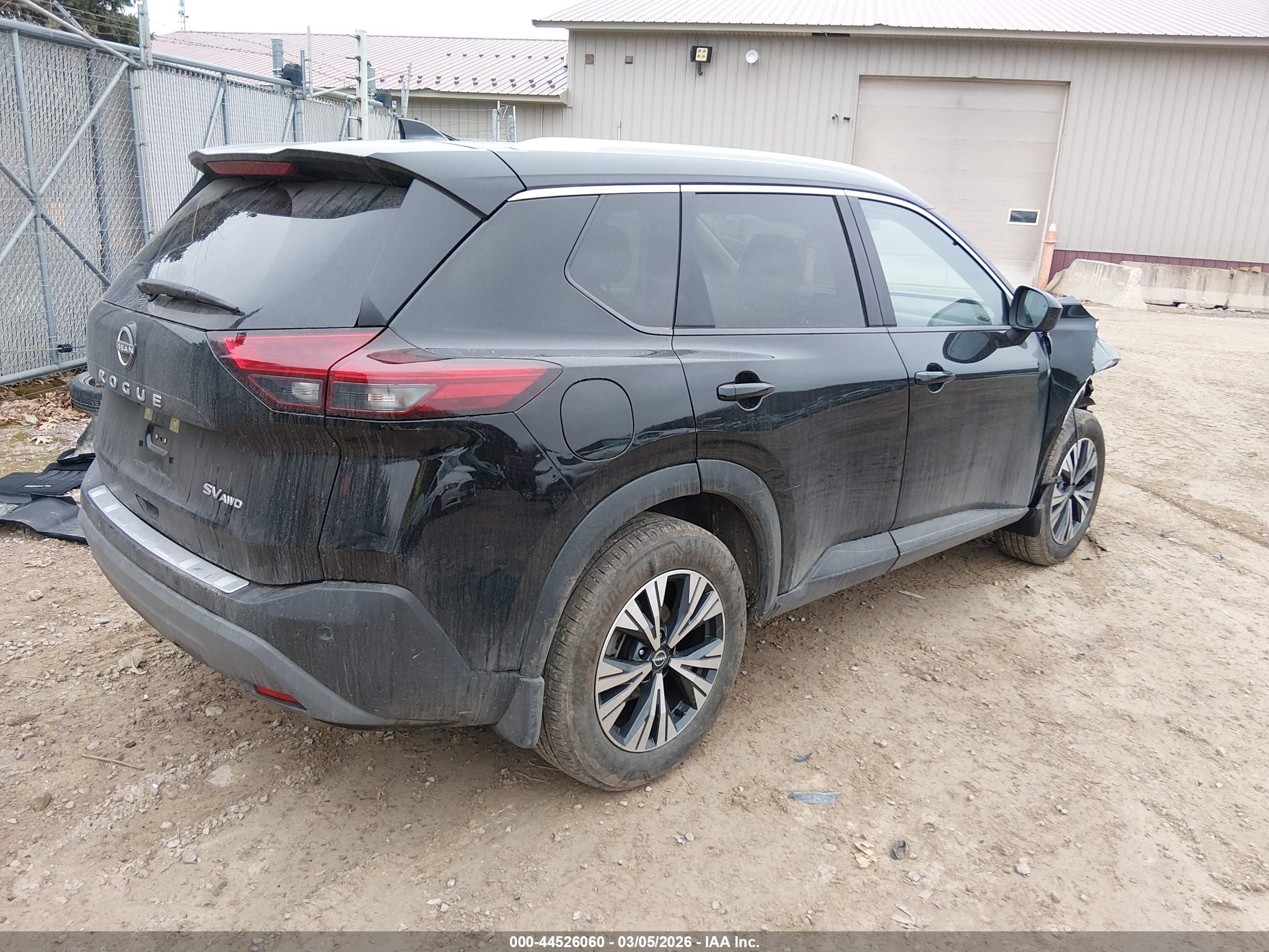 NISSAN ROGUE image 4