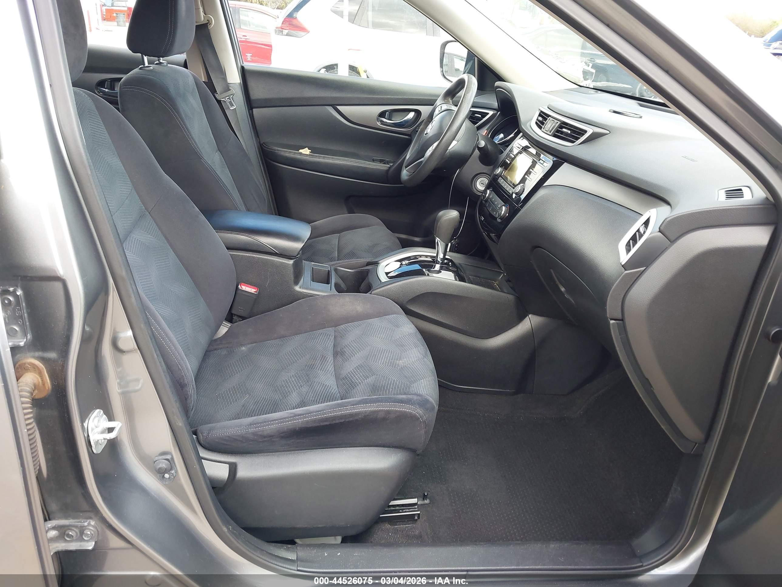 NISSAN ROGUE image 5