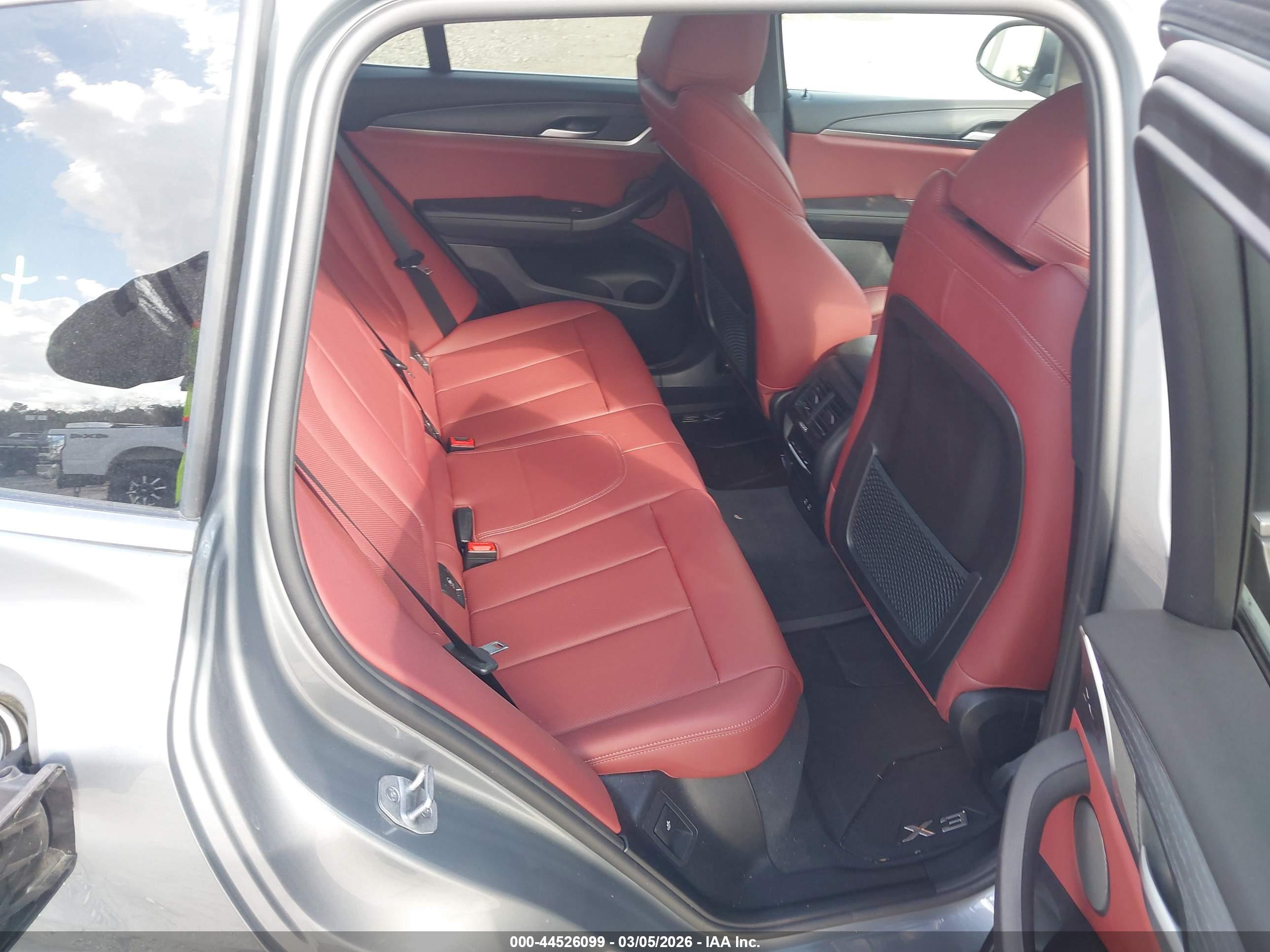 BMW X3 image 8