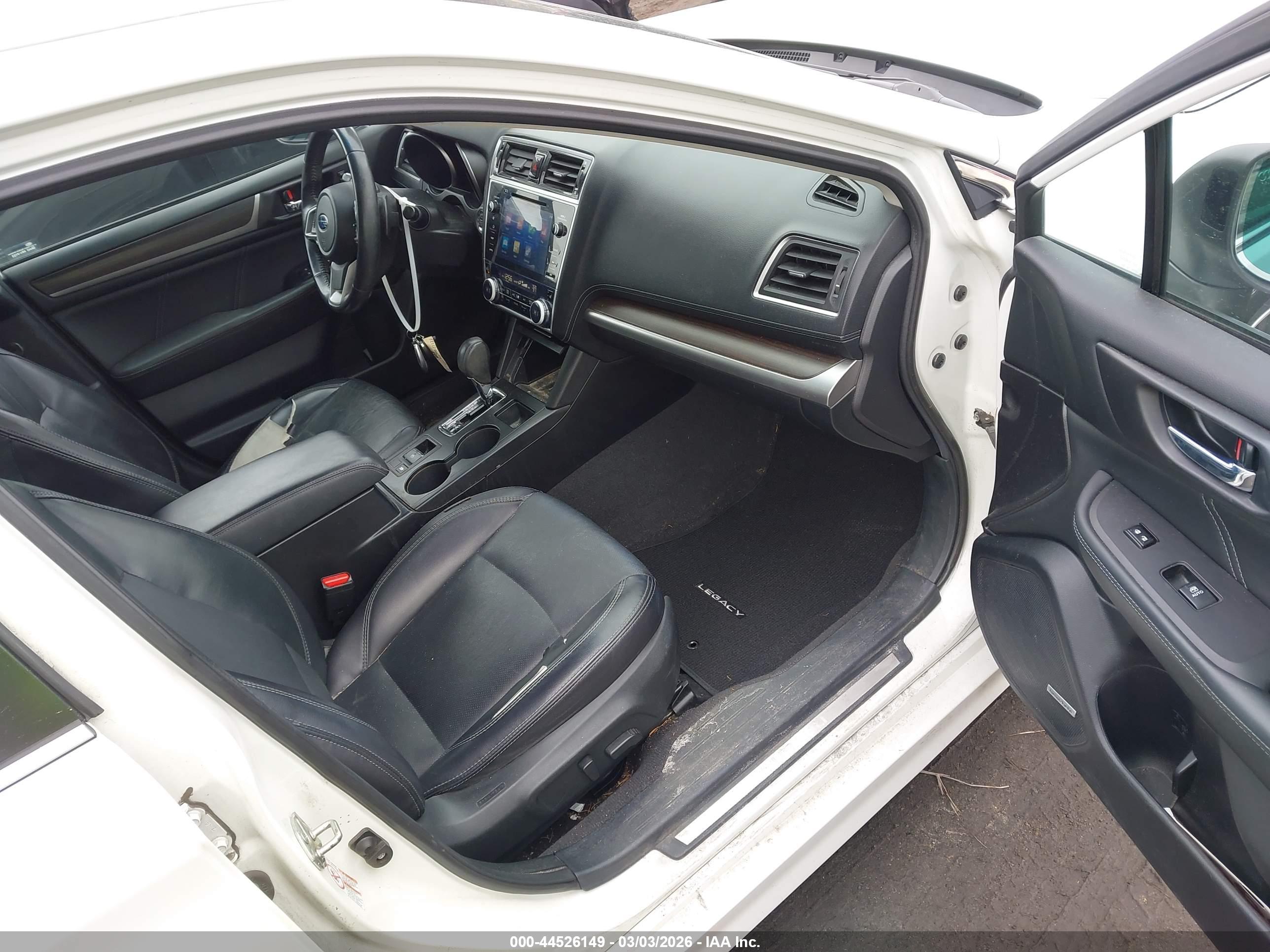 SUBARU LEGACY image 5