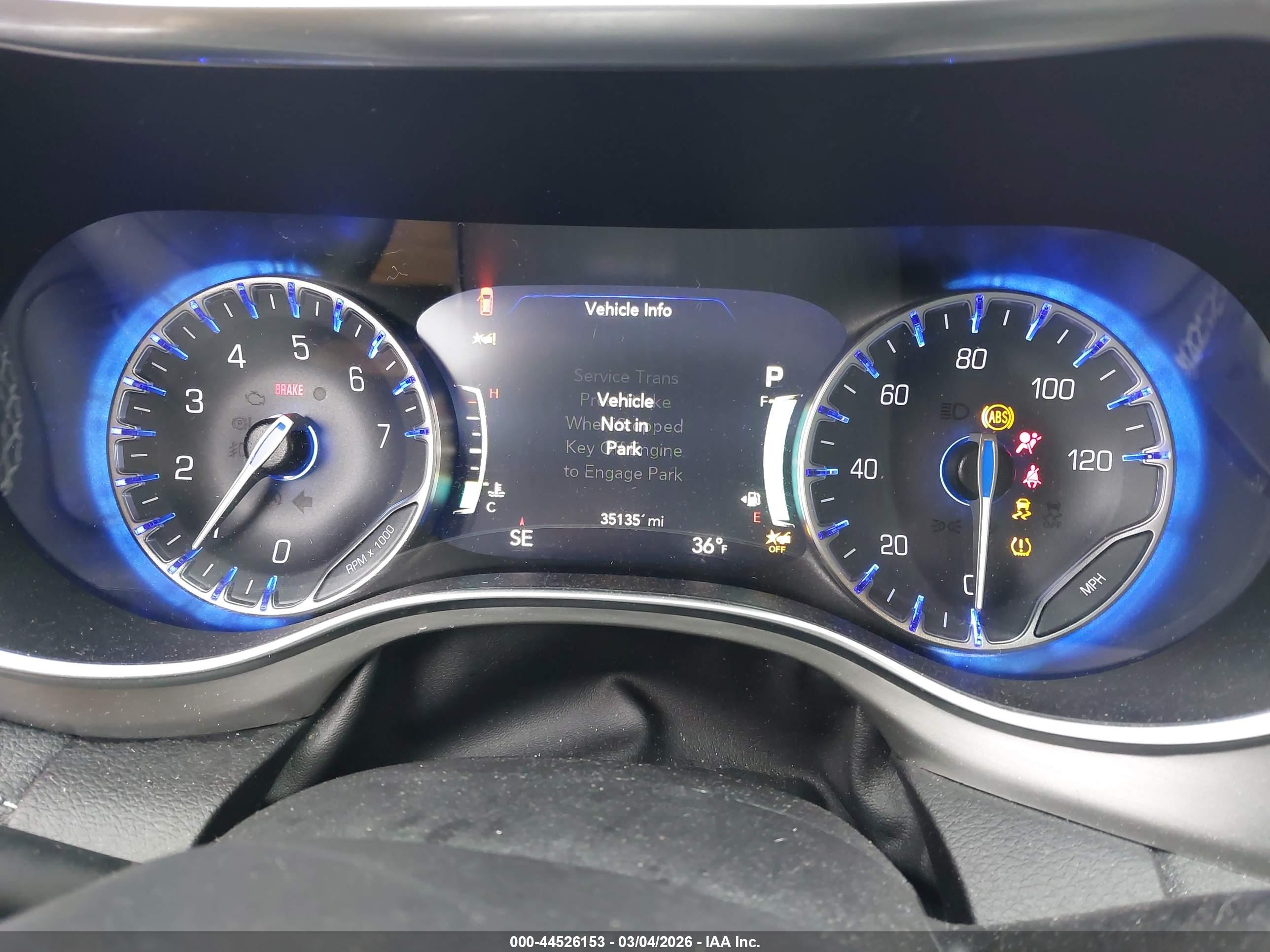 CHRYSLER PACIFICA image 7