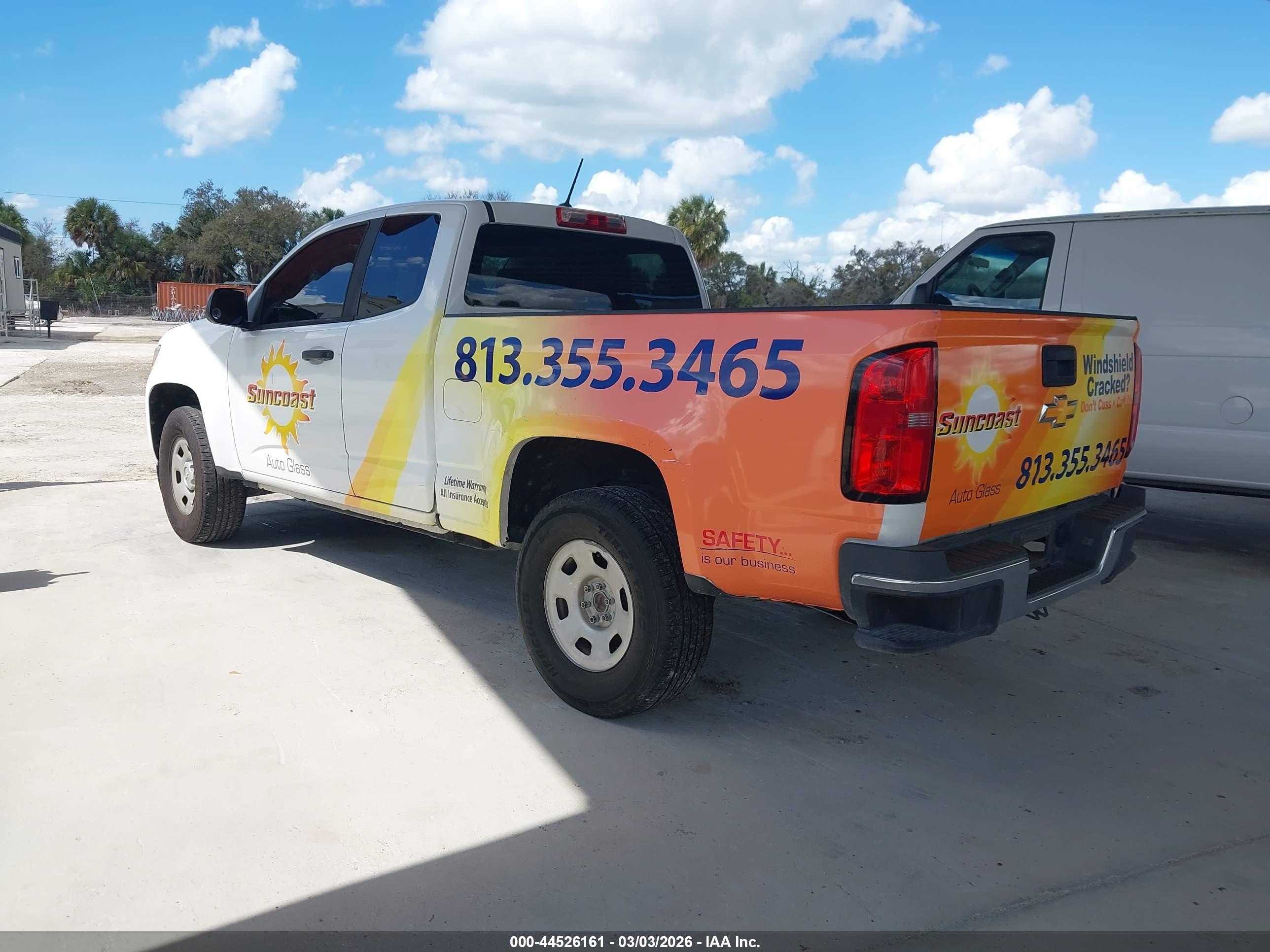 CHEVROLET COLORADO image 3