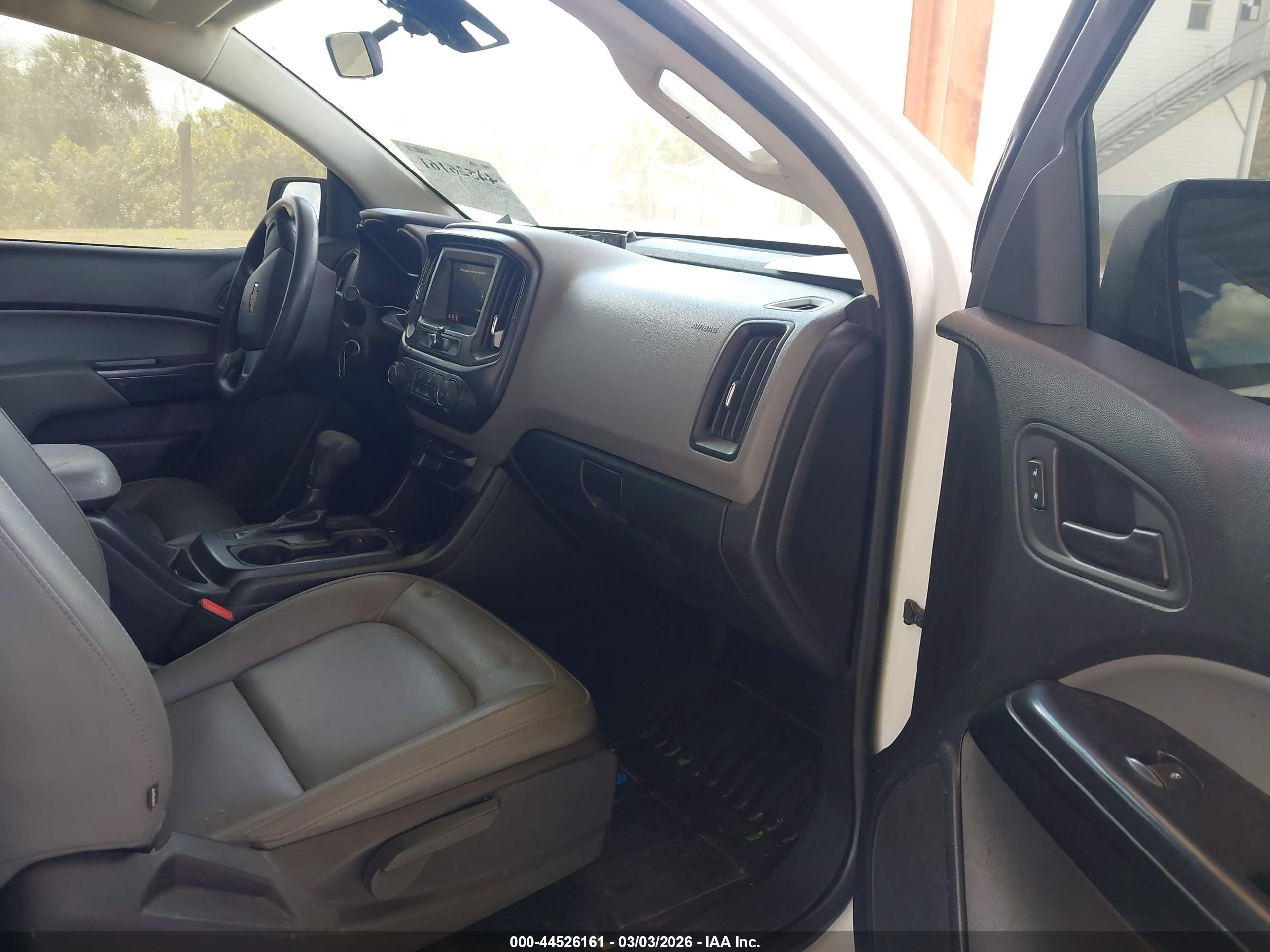 CHEVROLET COLORADO image 5