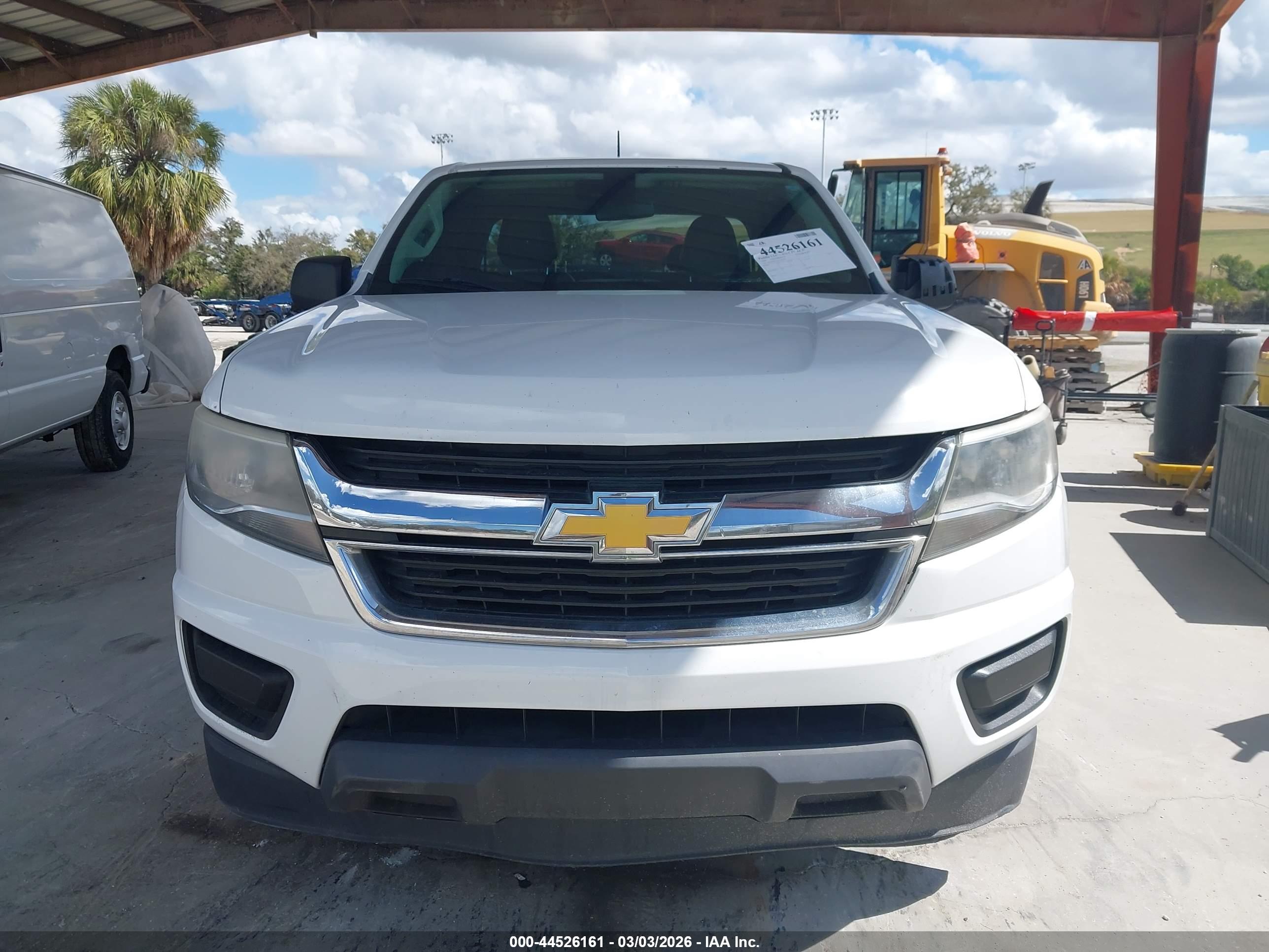 CHEVROLET COLORADO image 6