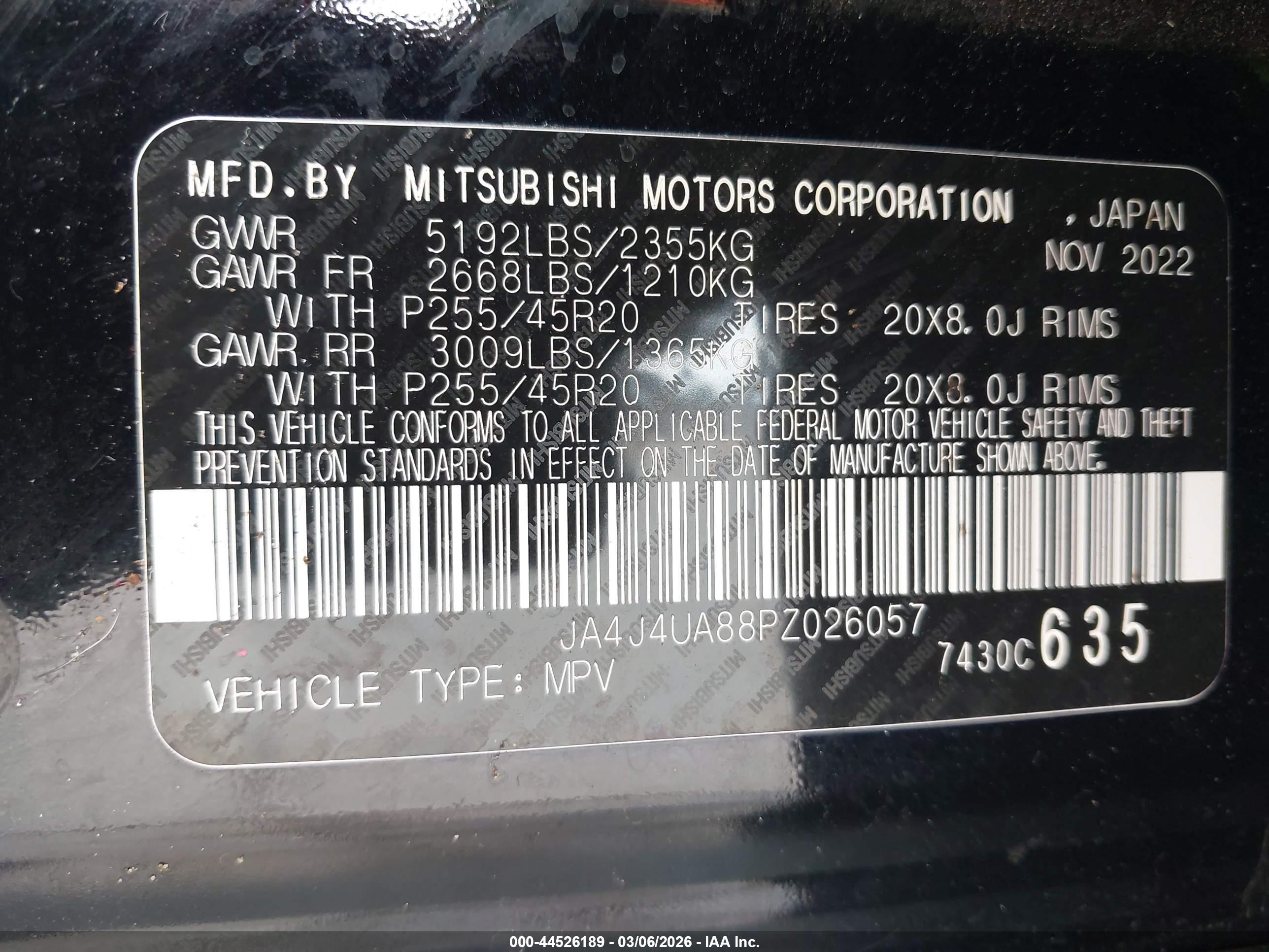 MITSUBISHI OUTLANDER image 9