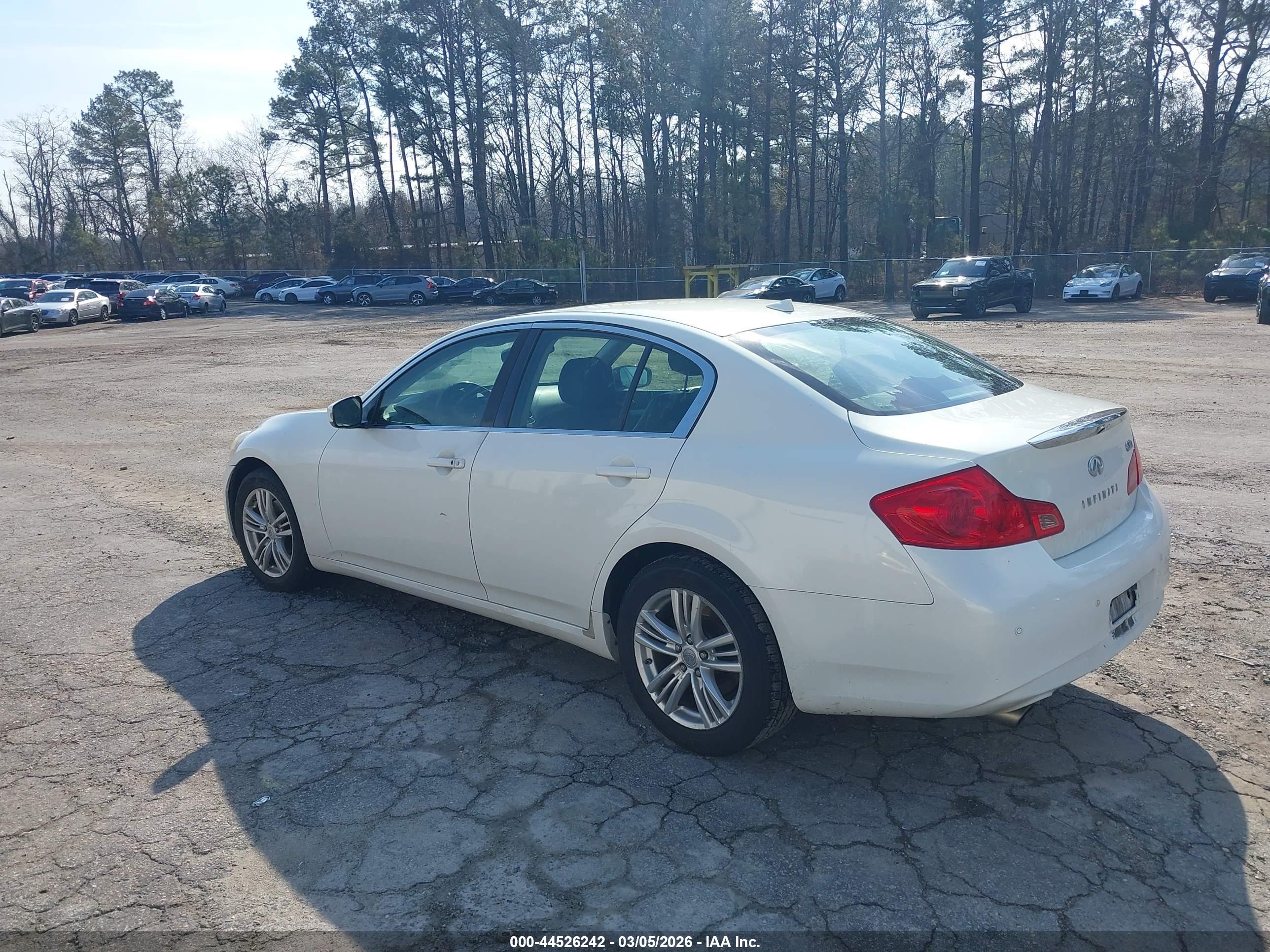 INFINITI G37X image 3