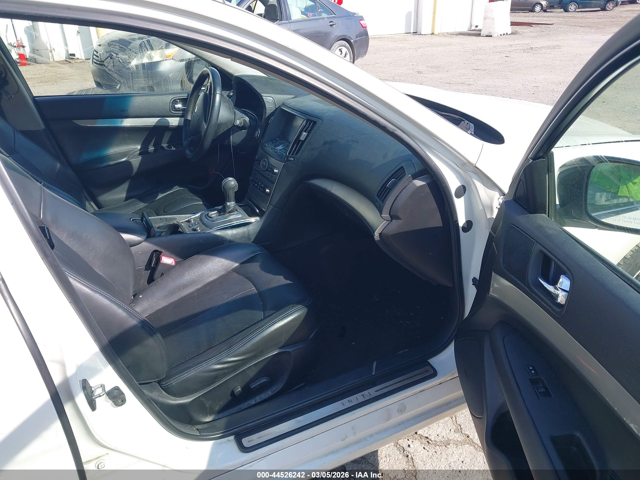 INFINITI G37X image 5