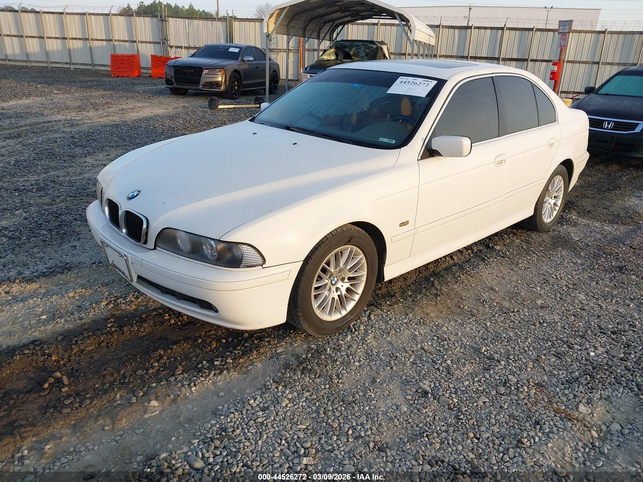 BMW 530IA image 2