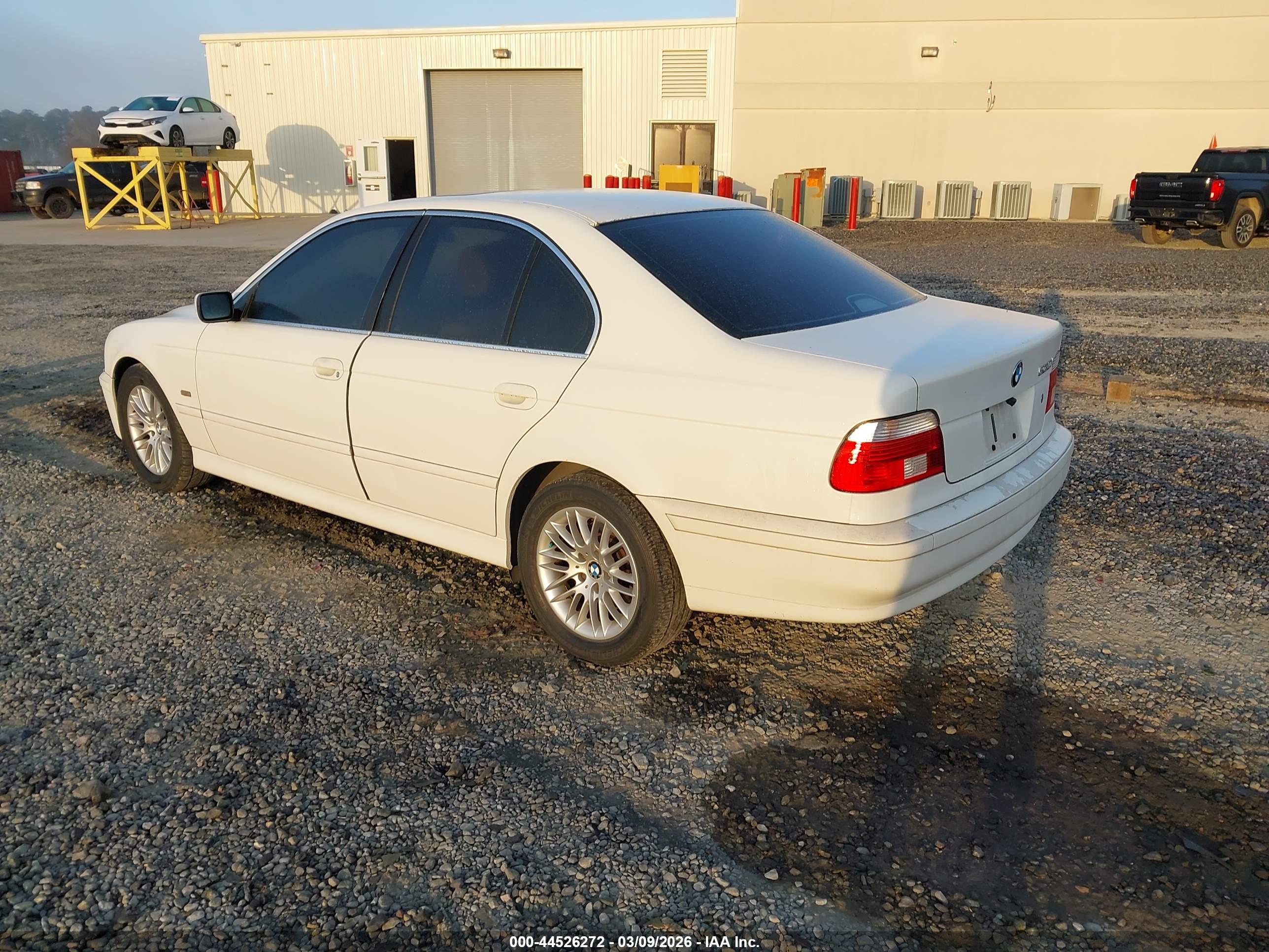 BMW 530IA image 3