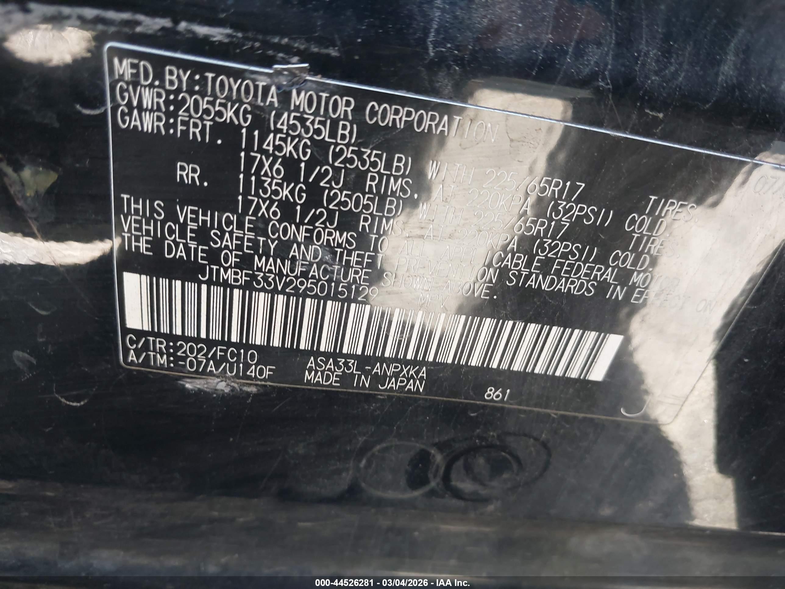 TOYOTA RAV4 image 9