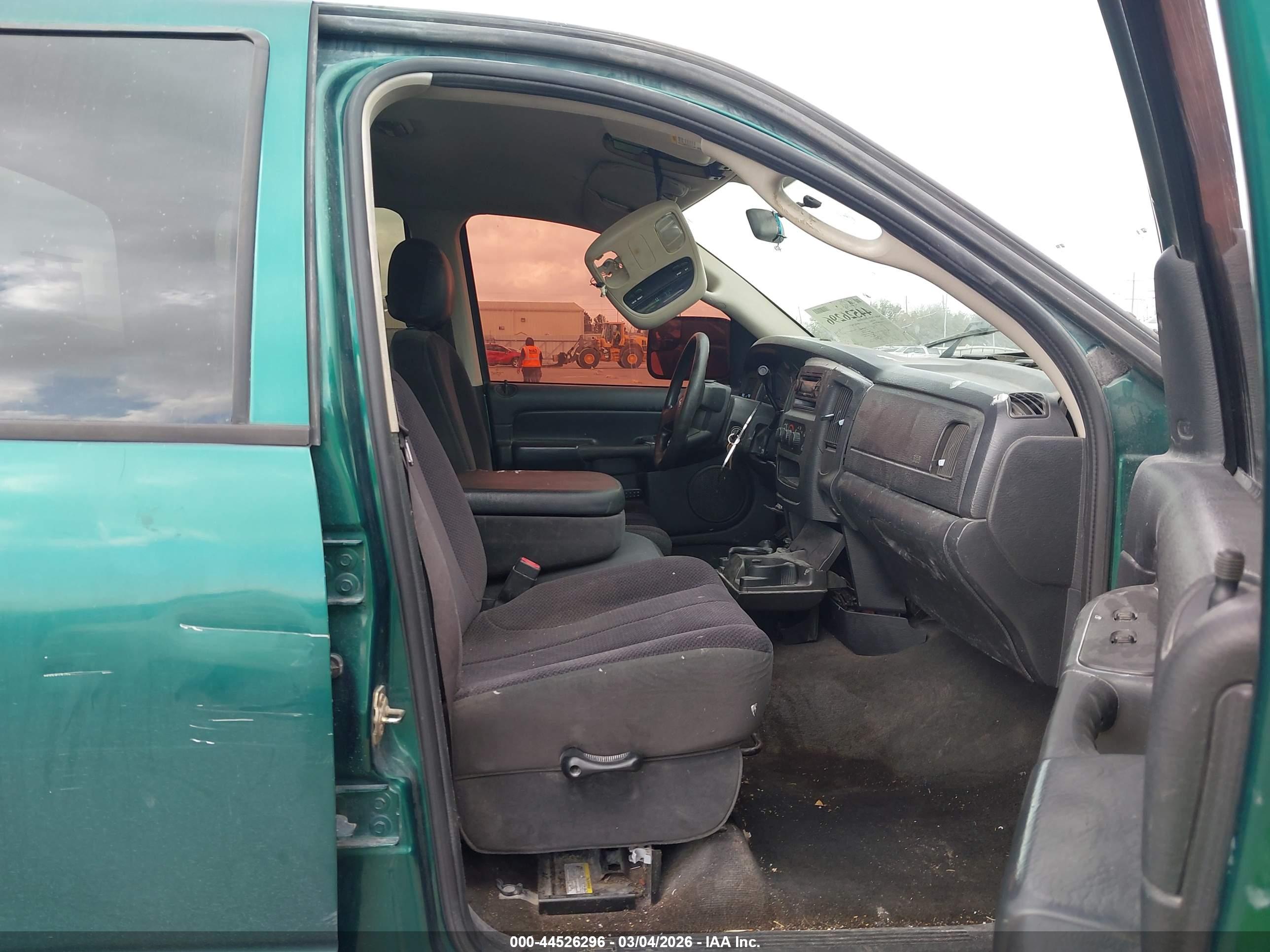 DODGE RAM image 5