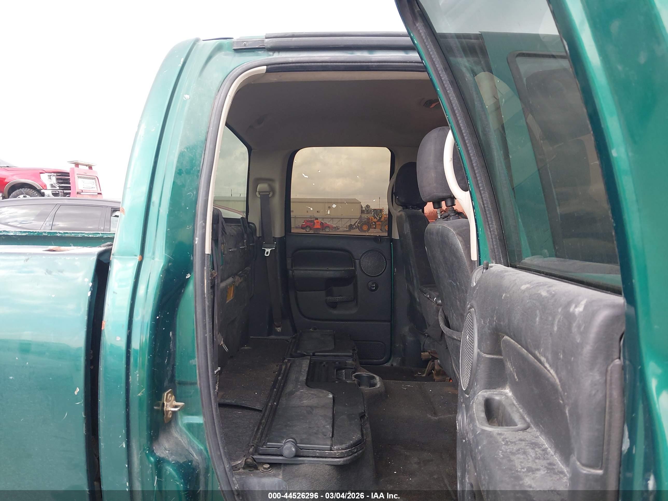 DODGE RAM image 8