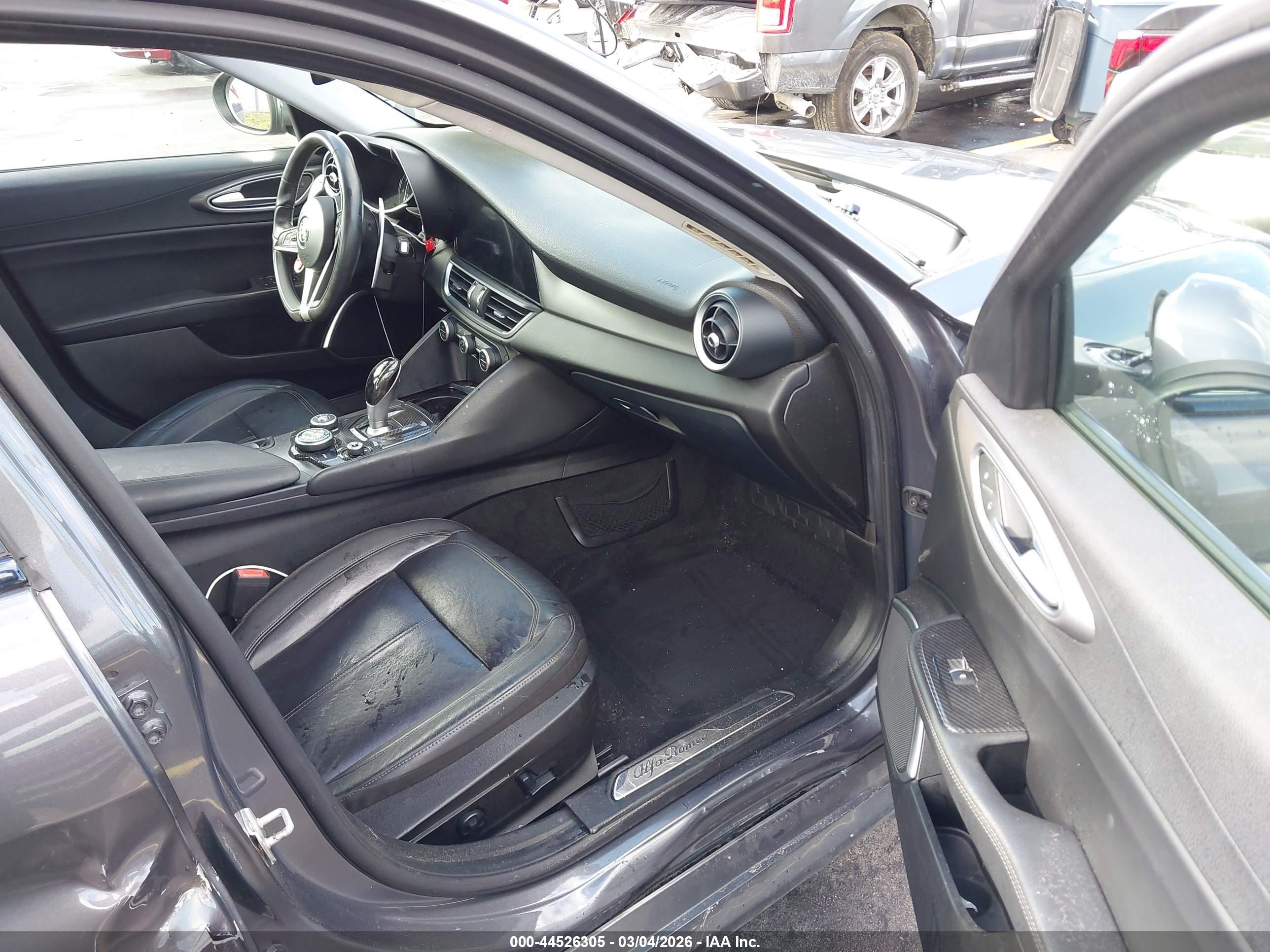 ALFA ROMEO image 5