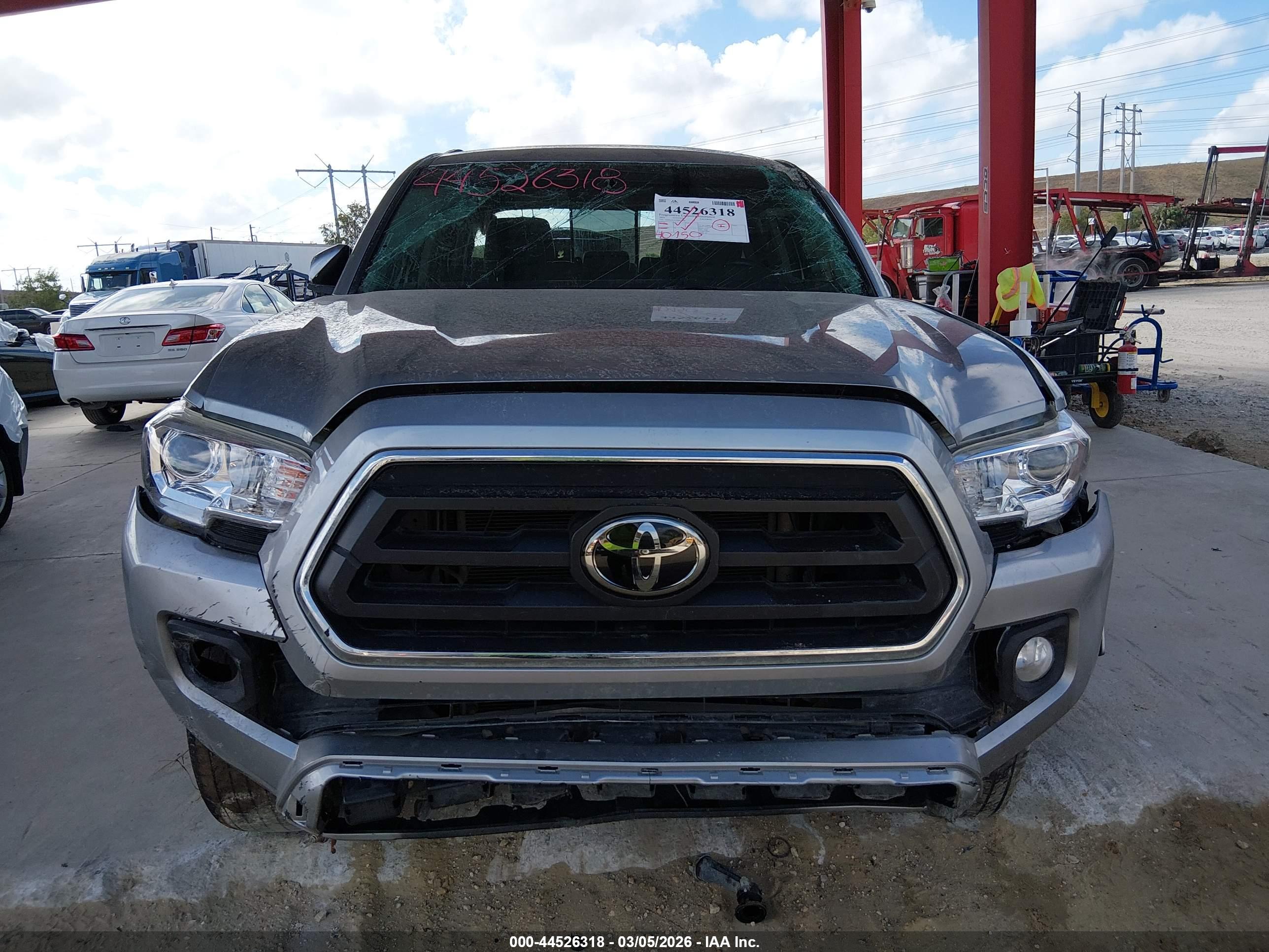 TOYOTA TACOMA image 6