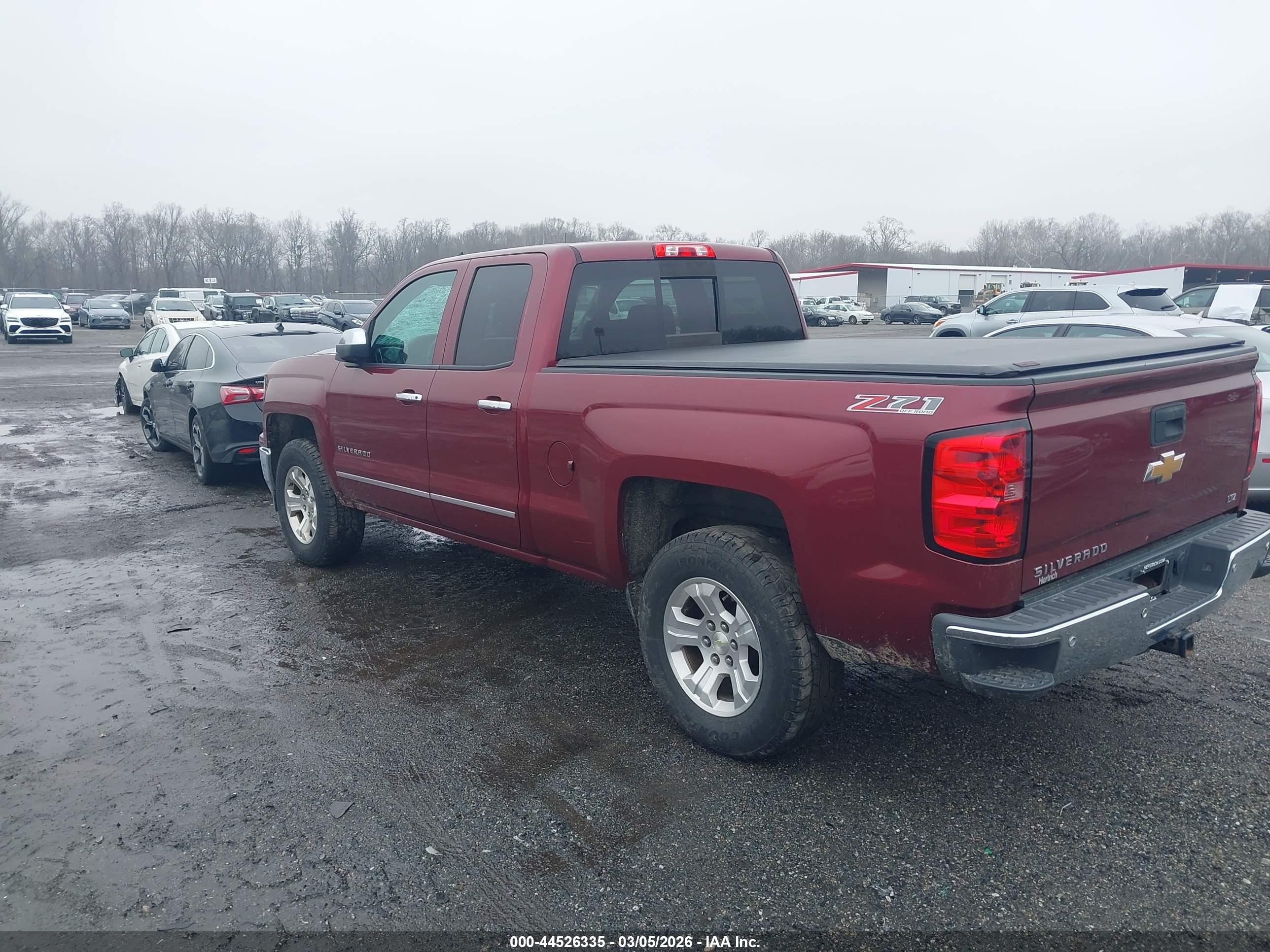 CHEVROLET SILVERADO image 3