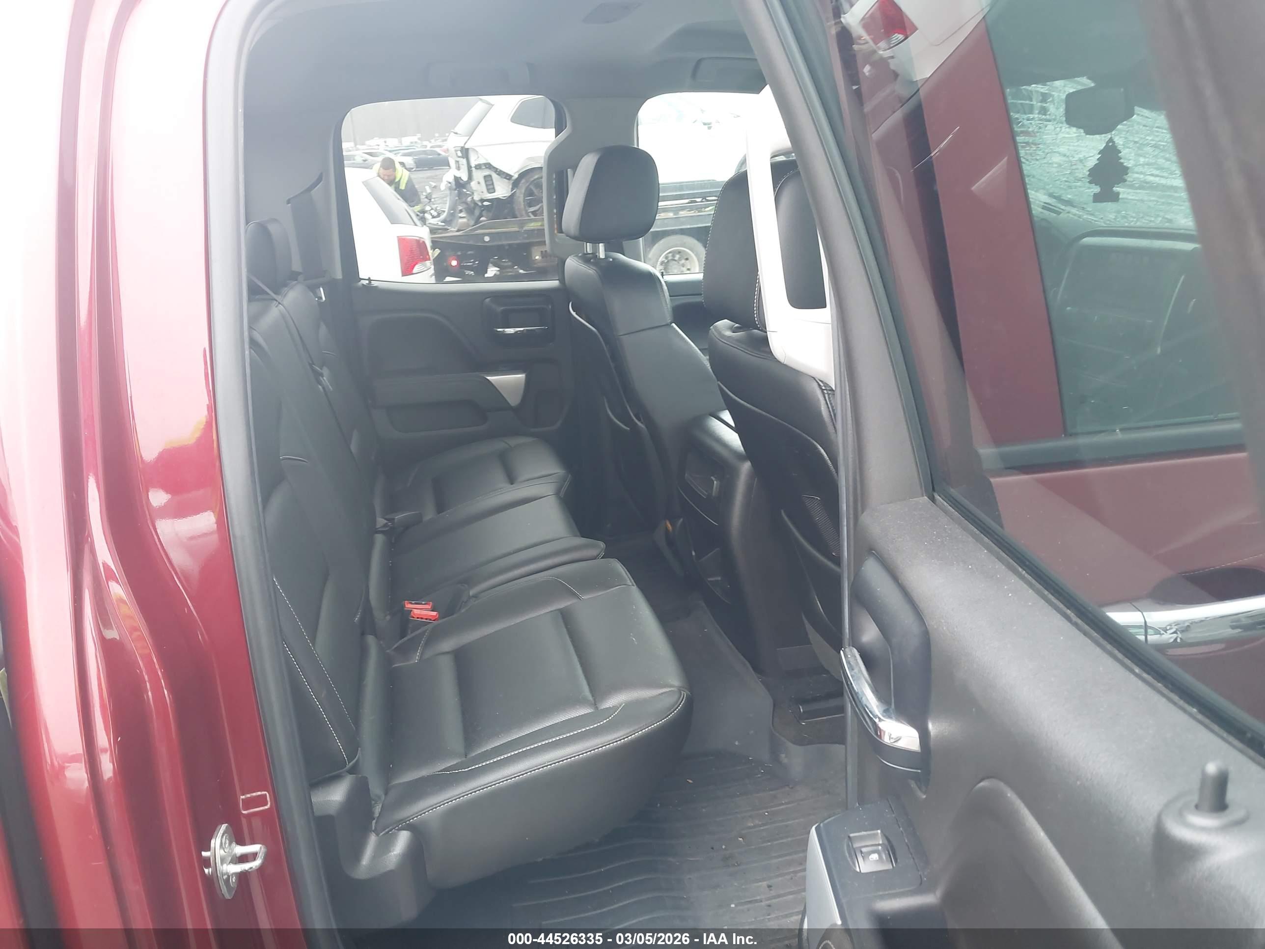 CHEVROLET SILVERADO image 8
