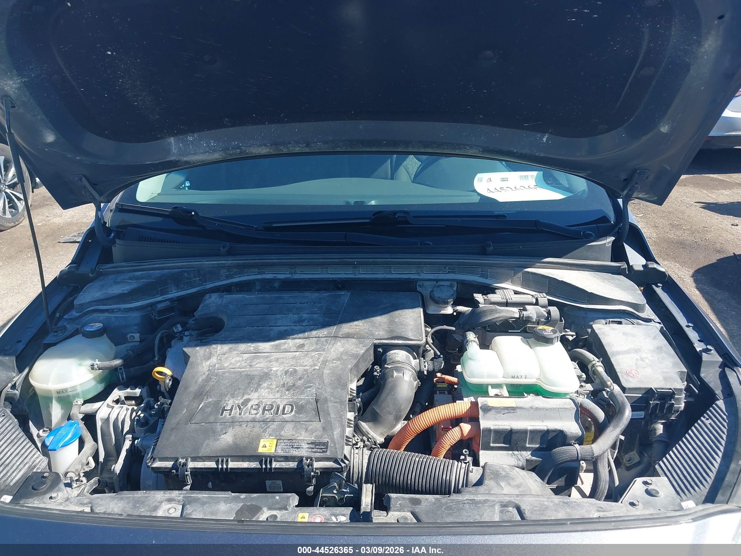 HYUNDAI IONIQ image 10