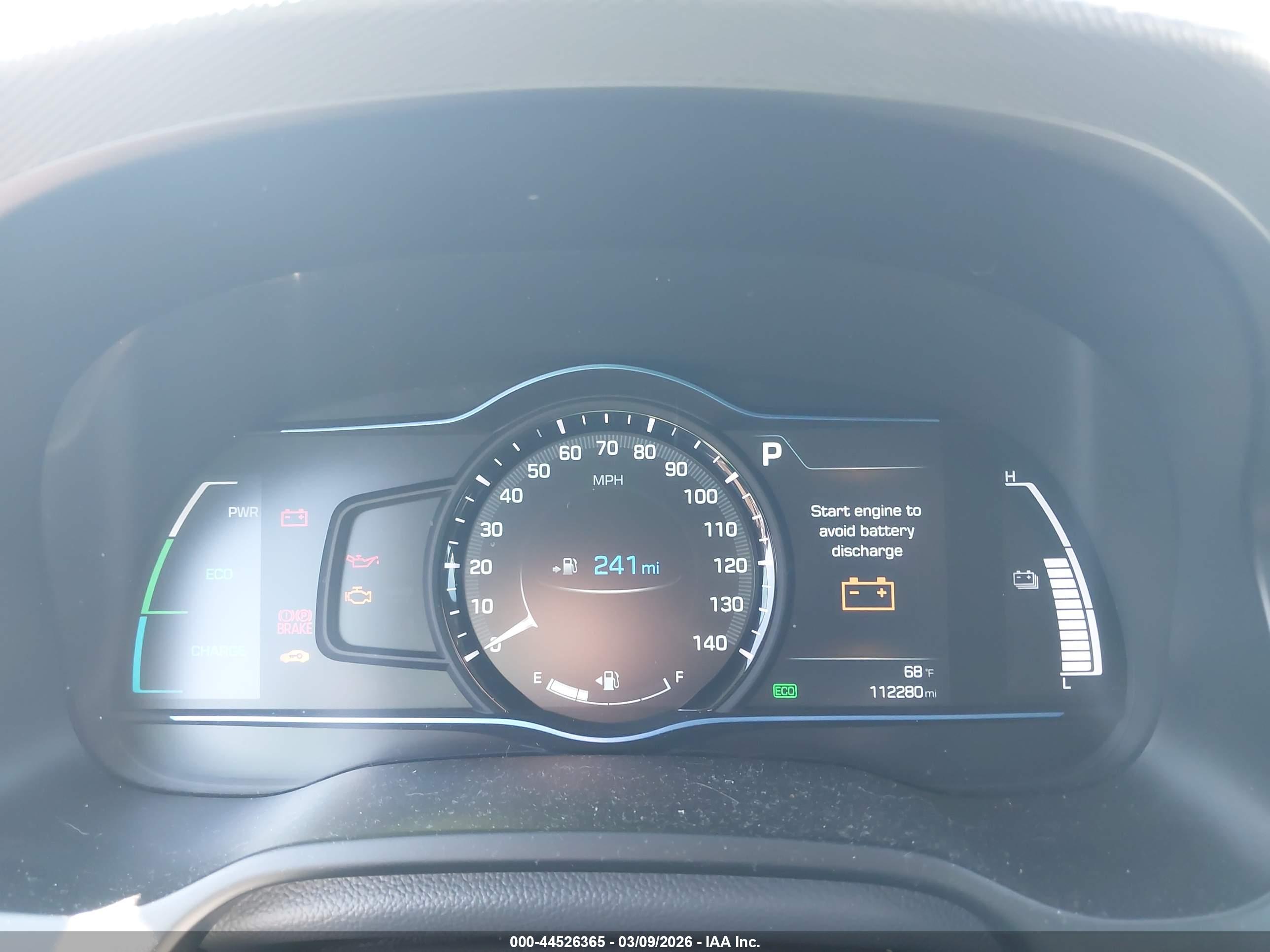 HYUNDAI IONIQ image 7
