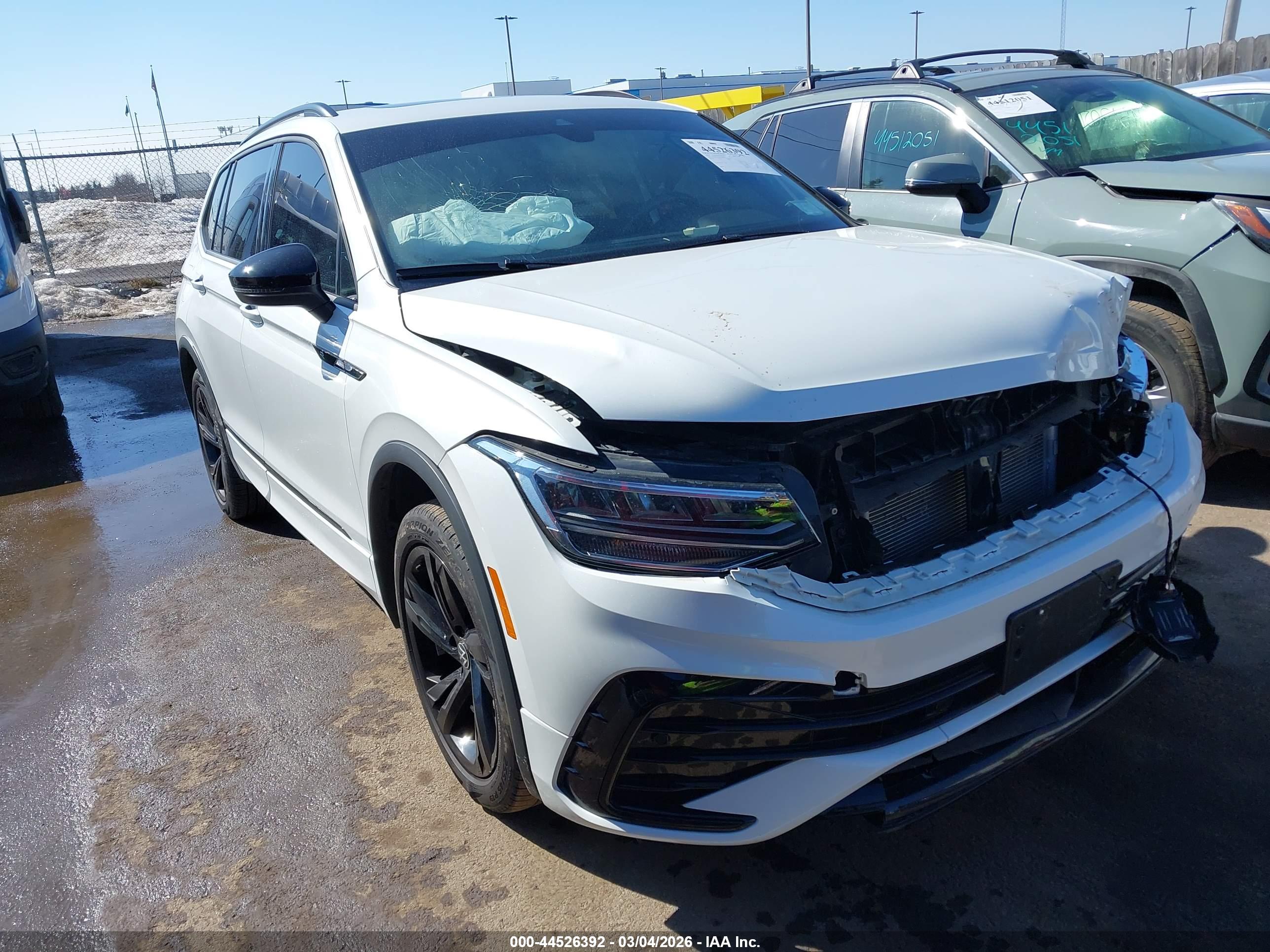 VOLKSWAGEN TIGUAN image 6