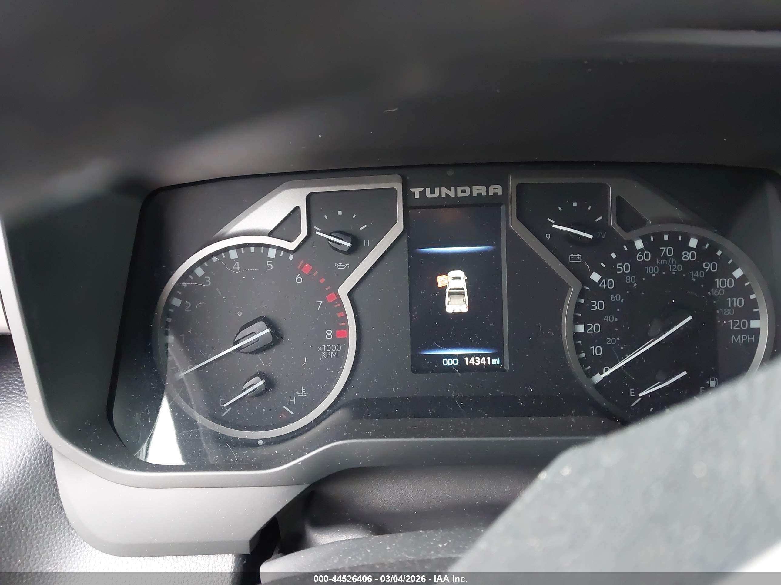 TOYOTA TUNDRA image 7