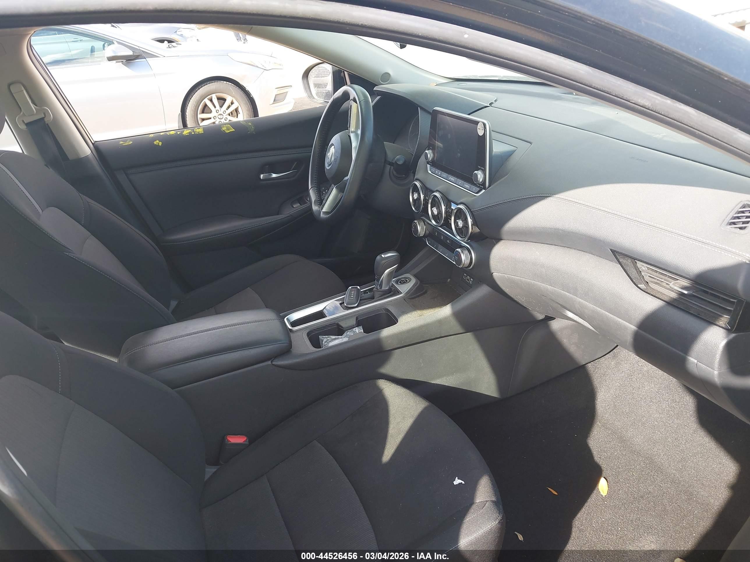 NISSAN SENTRA image 5