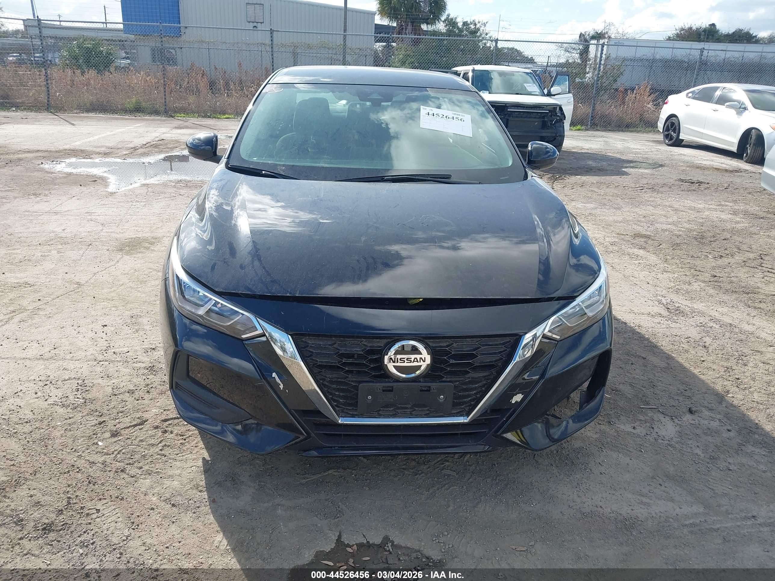 NISSAN SENTRA image 6