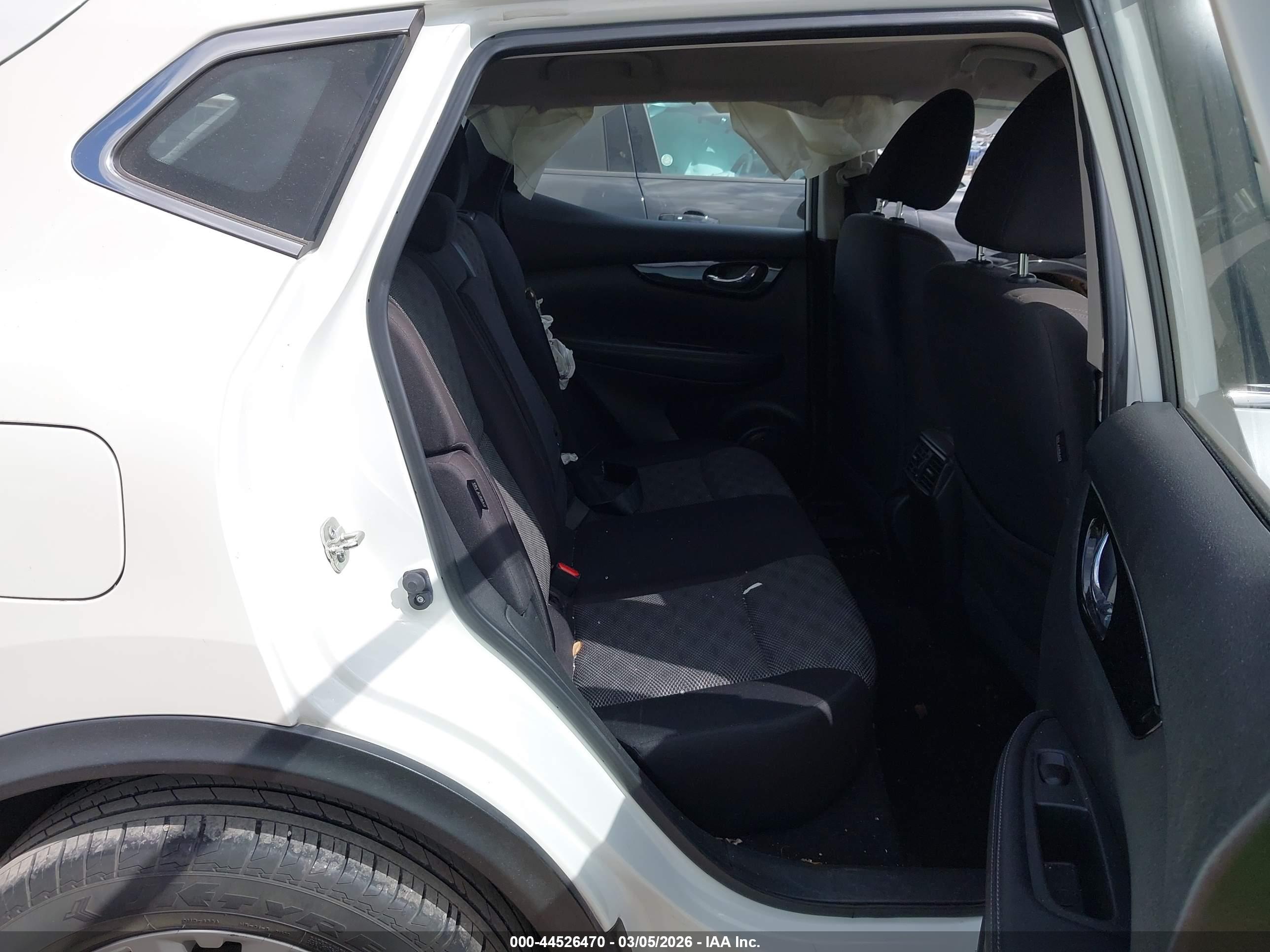 NISSAN ROGUE image 8