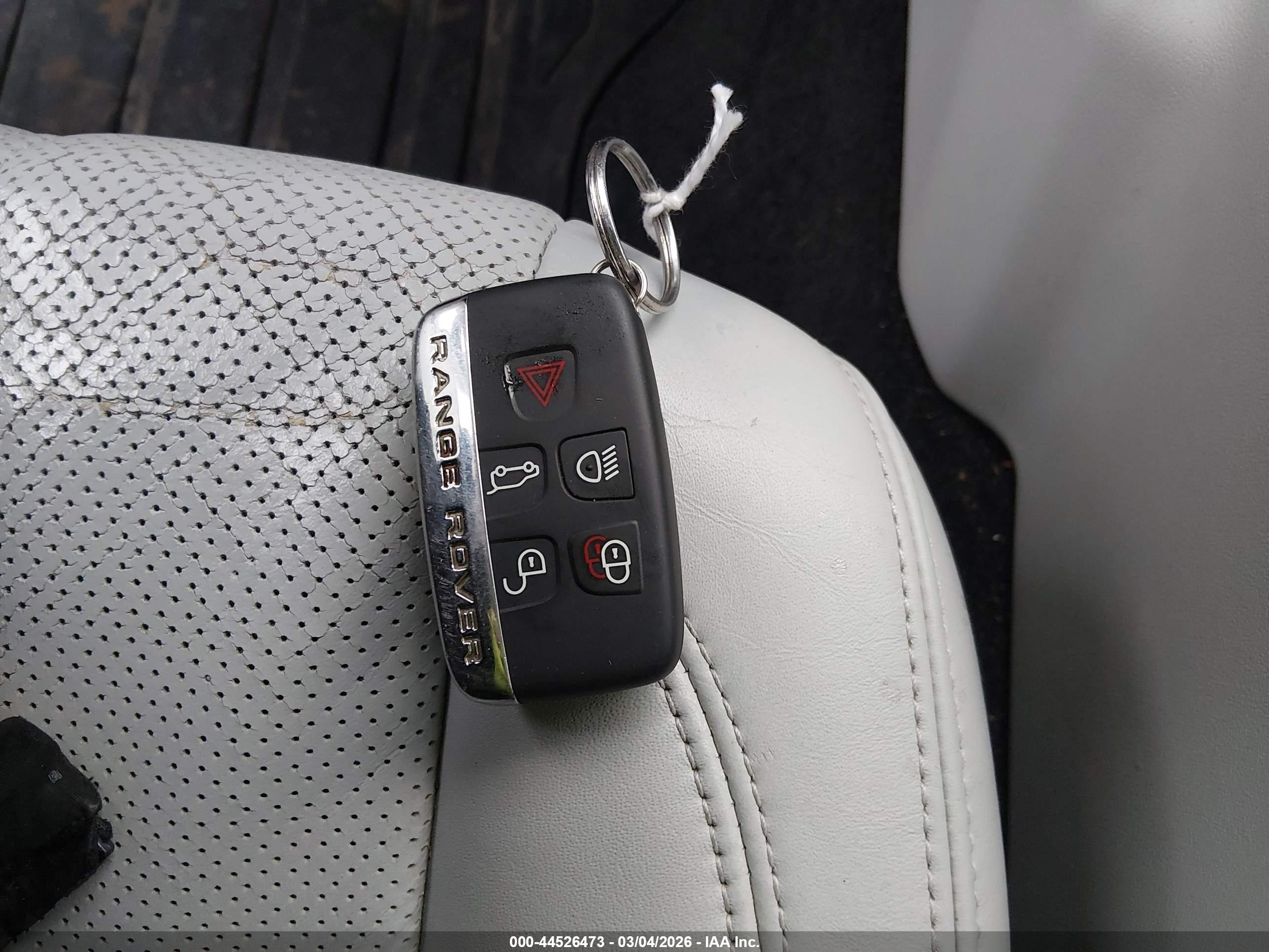 LAND ROVER image 11