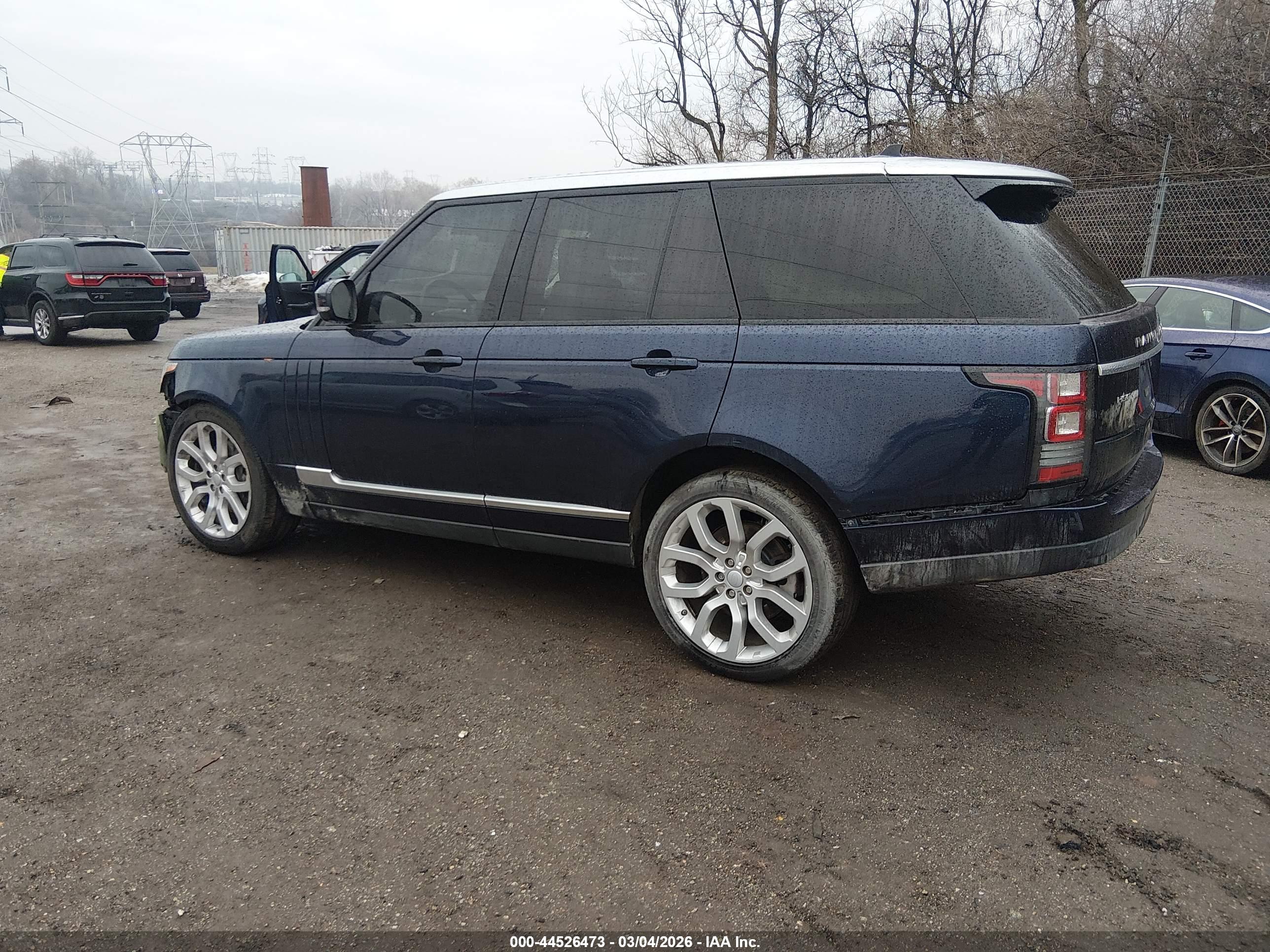 LAND ROVER image 3