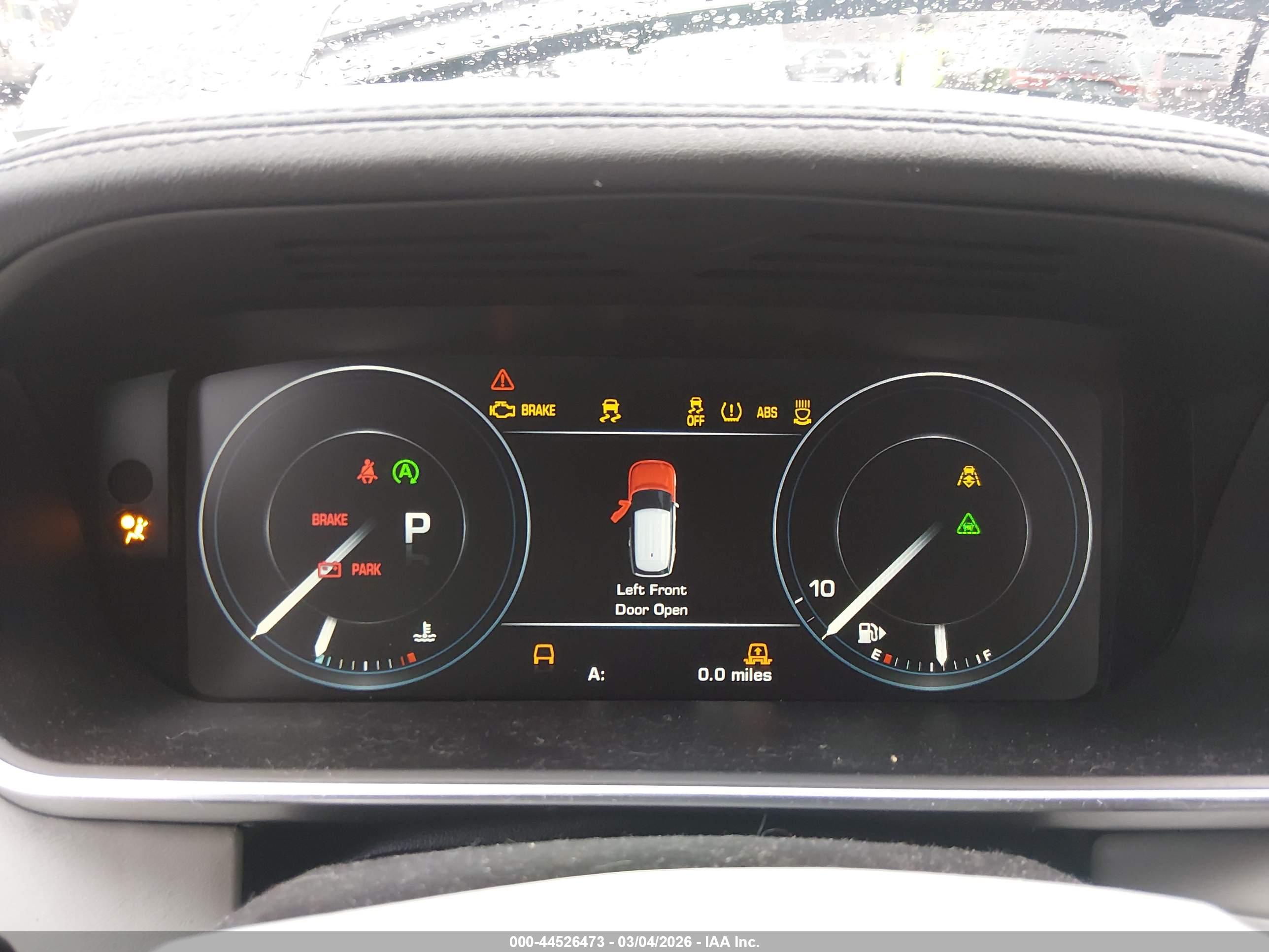 LAND ROVER image 7