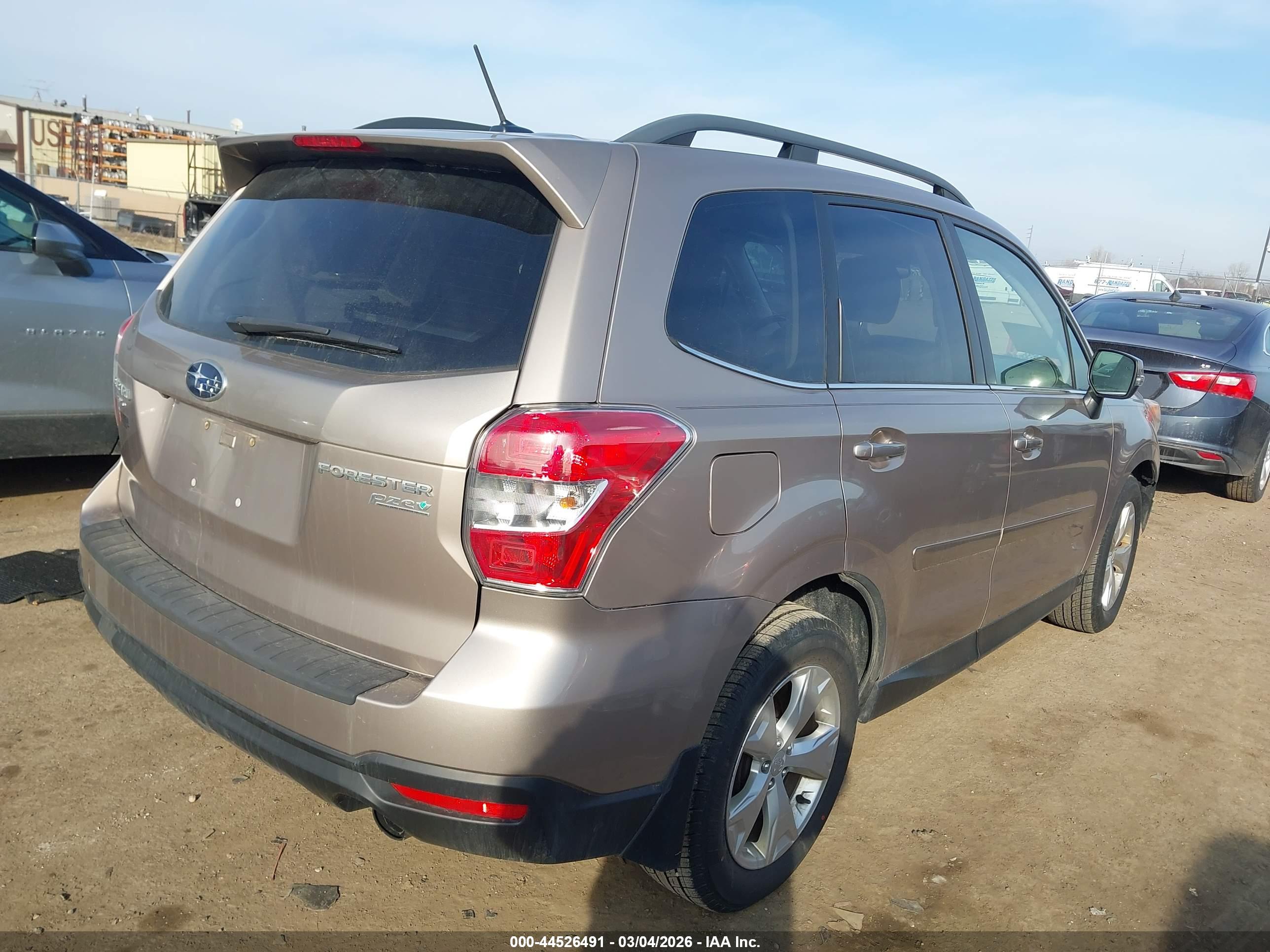 SUBARU FORESTER image 4