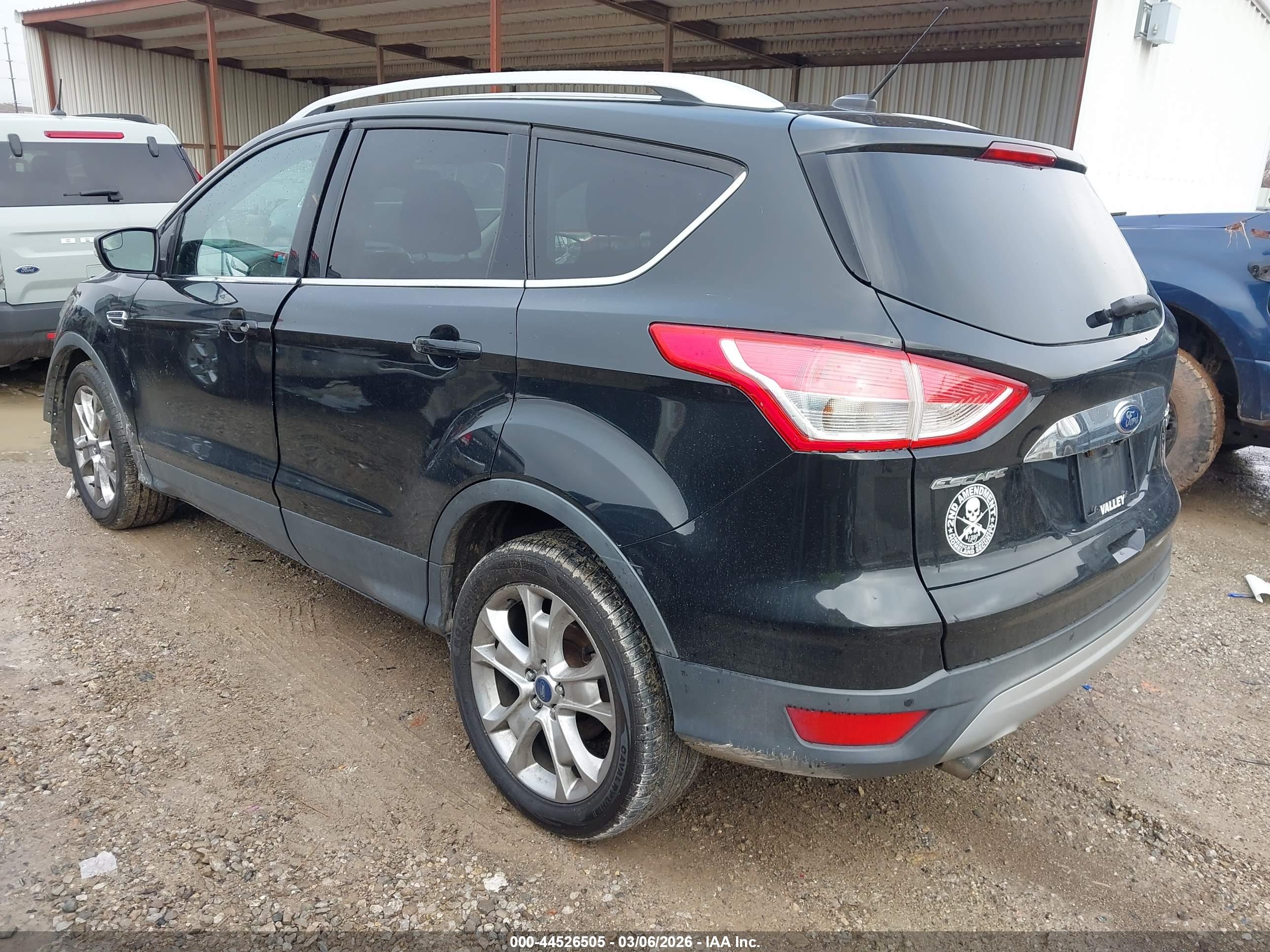 FORD ESCAPE image 3