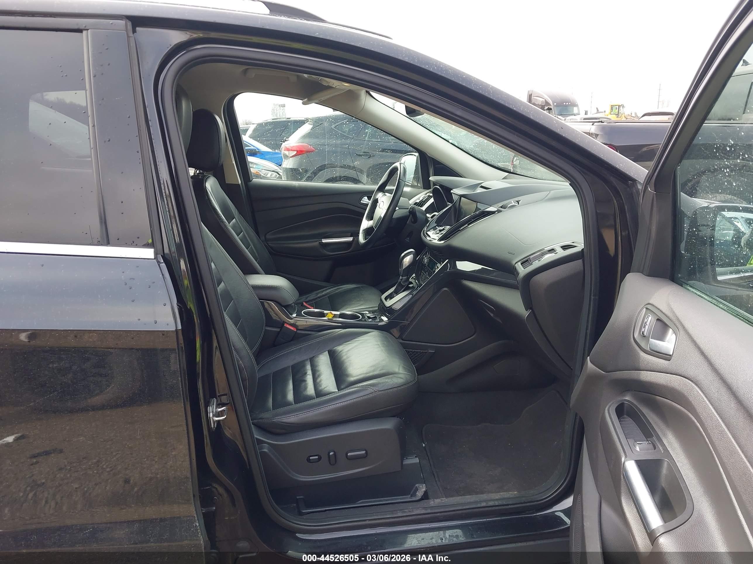 FORD ESCAPE image 5