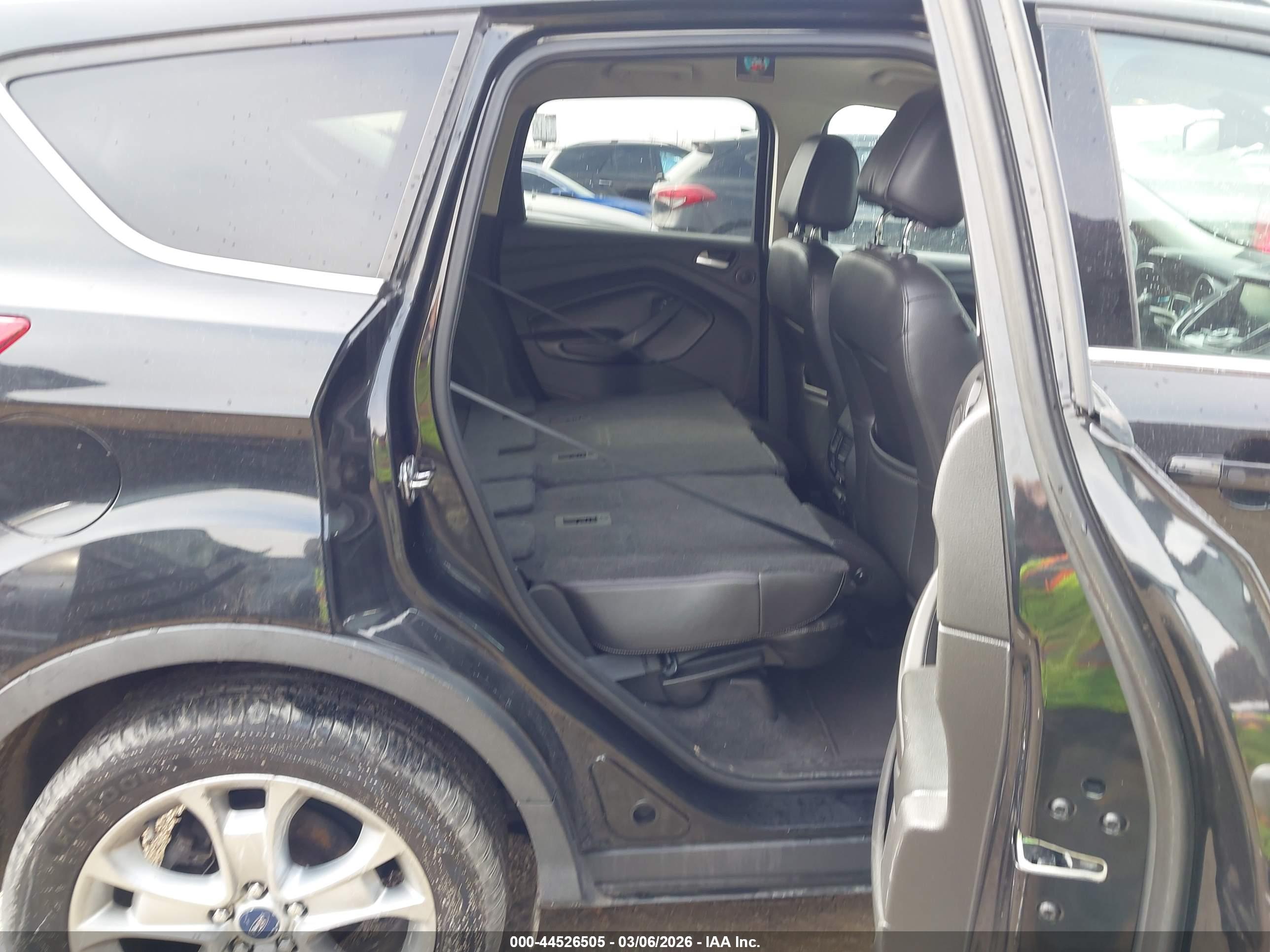 FORD ESCAPE image 8
