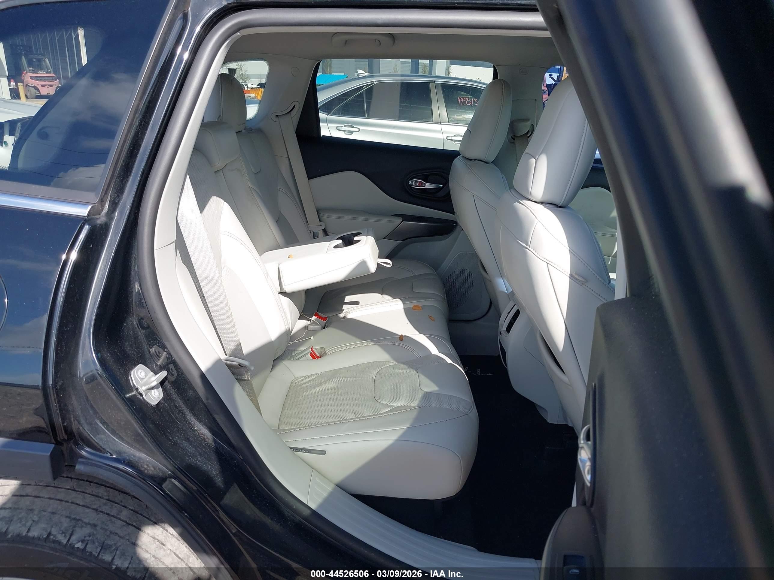 JEEP CHEROKEE image 8