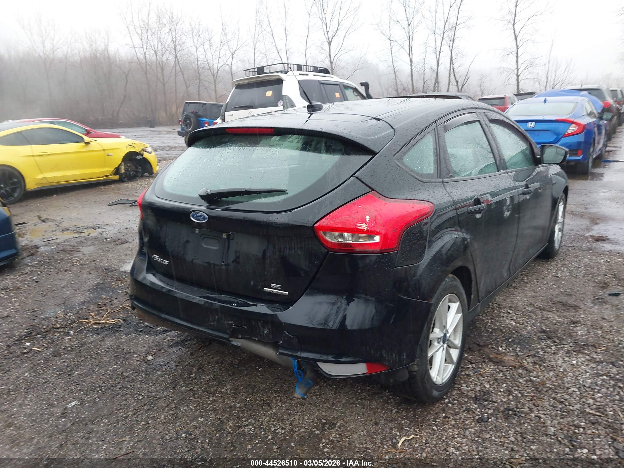 FORD FOCUS image 4