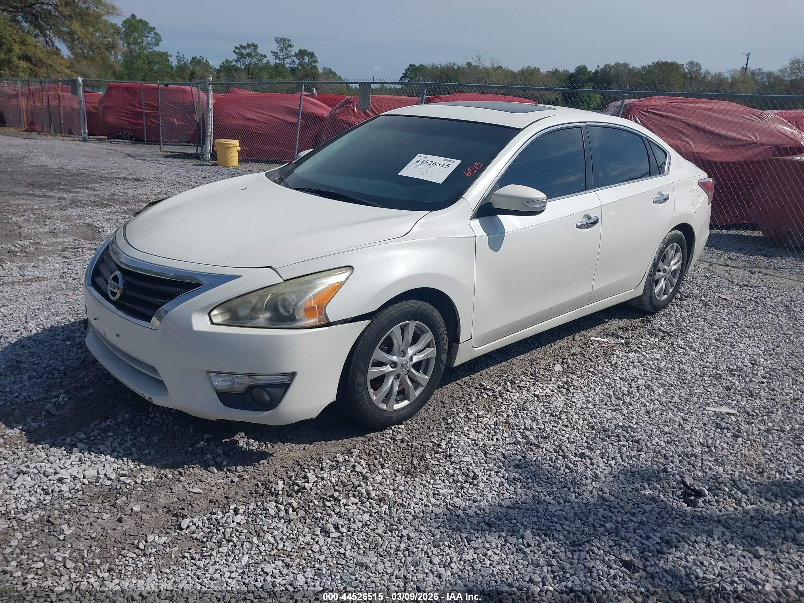 NISSAN ALTIMA image 2