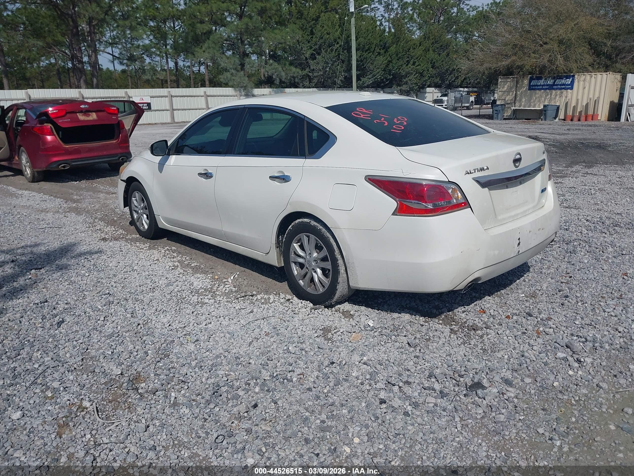 NISSAN ALTIMA image 3