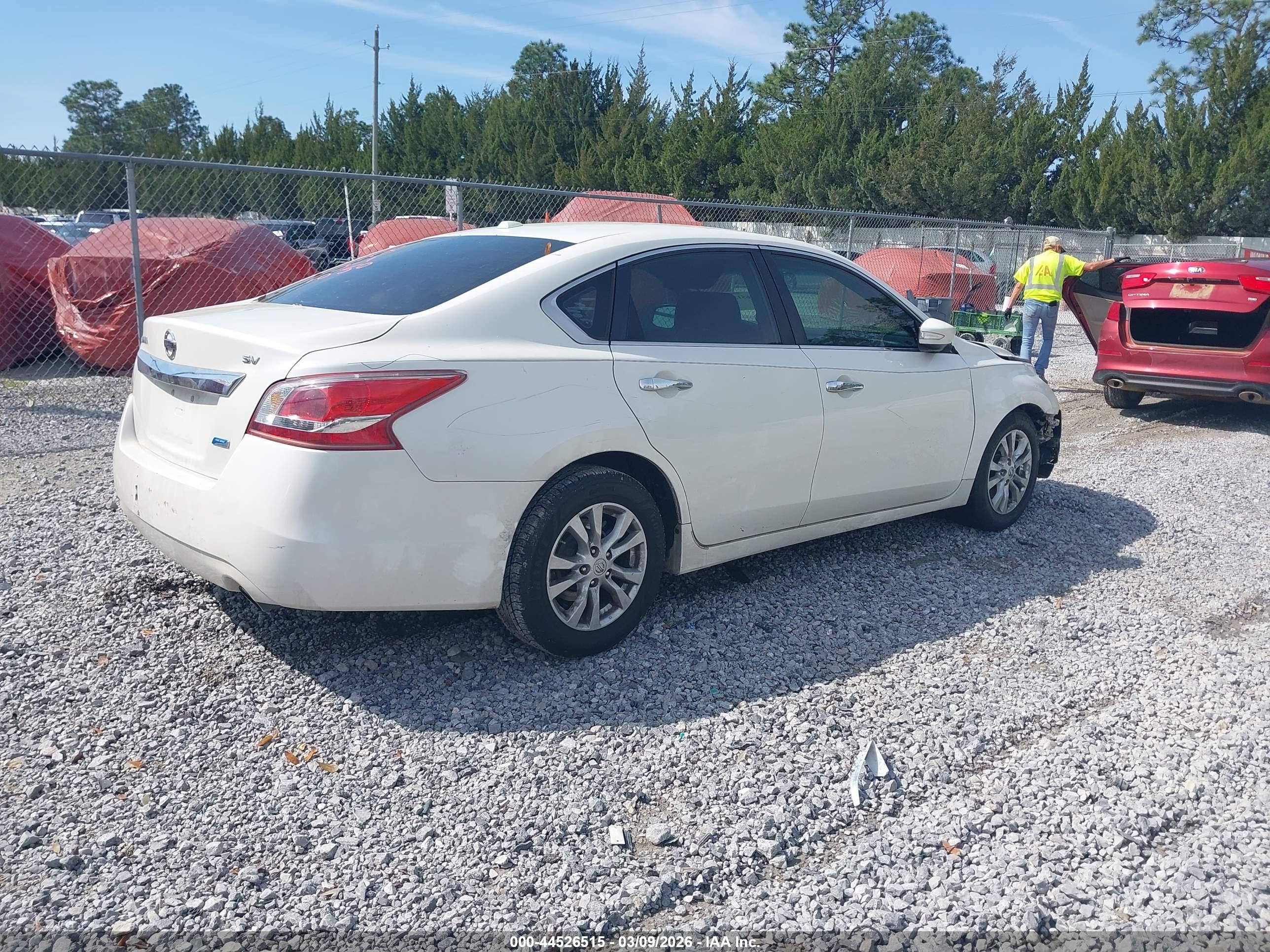 NISSAN ALTIMA image 4