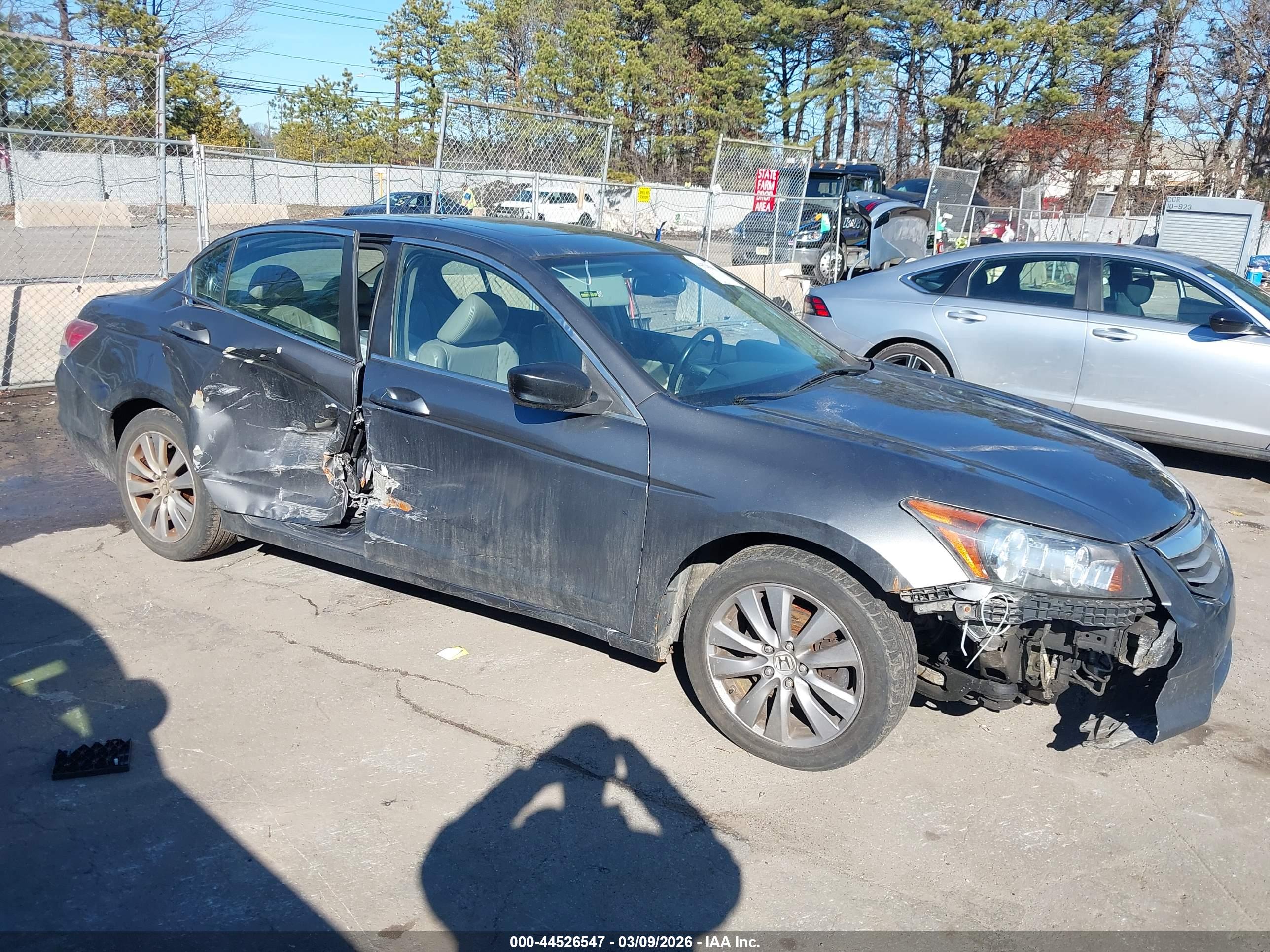 HONDA ACCORD image 6