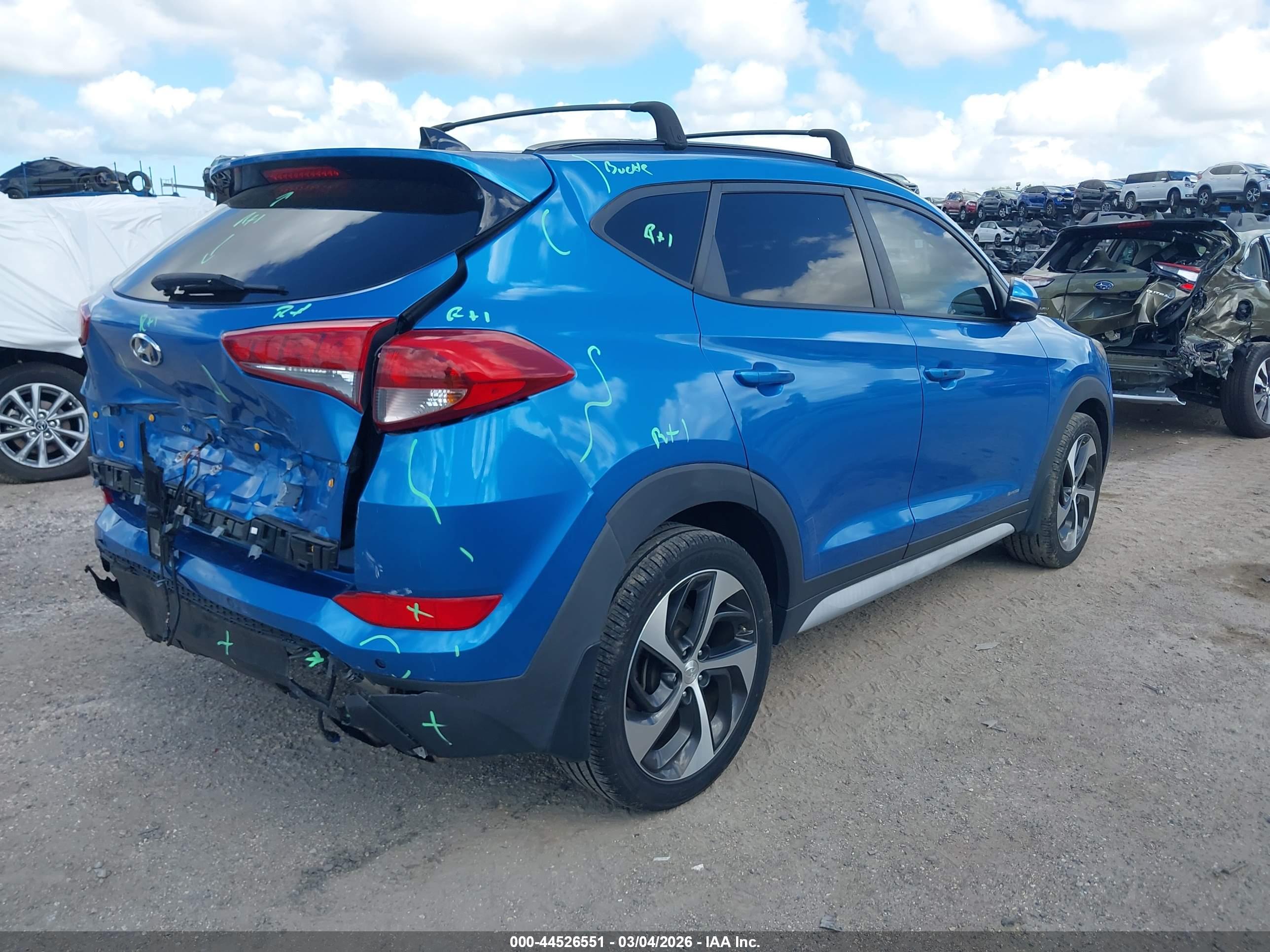 HYUNDAI TUCSON image 4