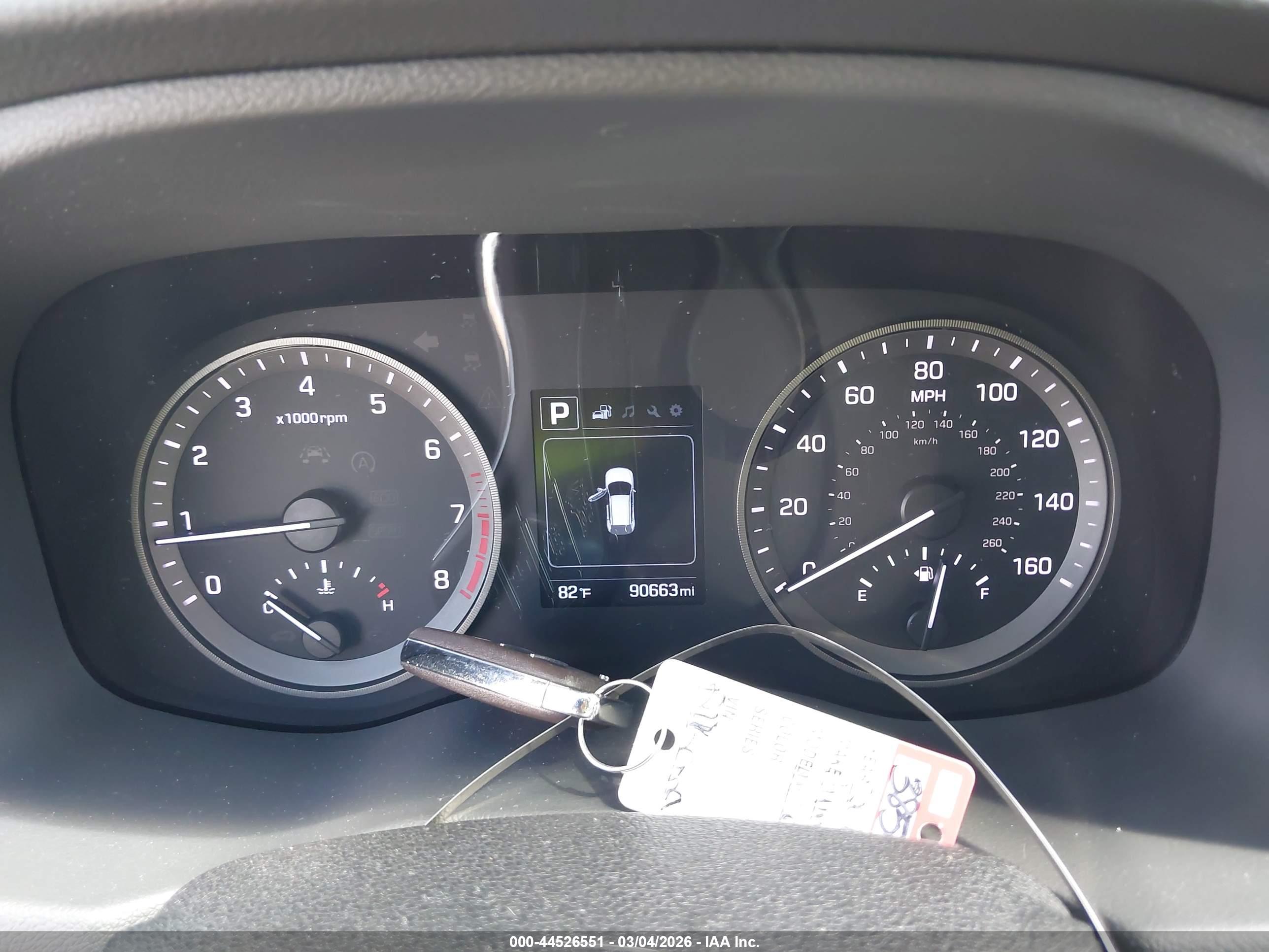 HYUNDAI TUCSON image 7