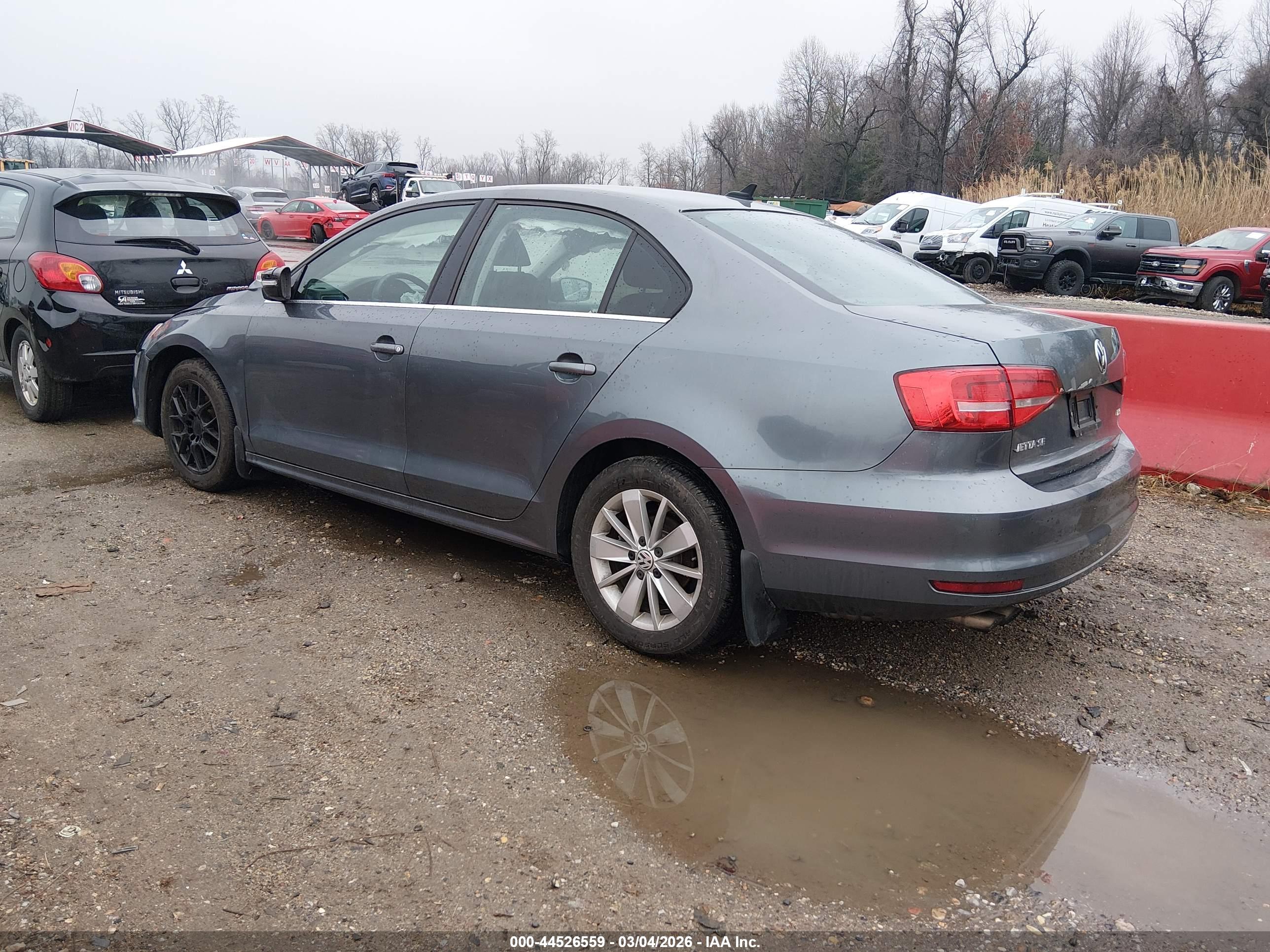 VOLKSWAGEN JETTA image 3