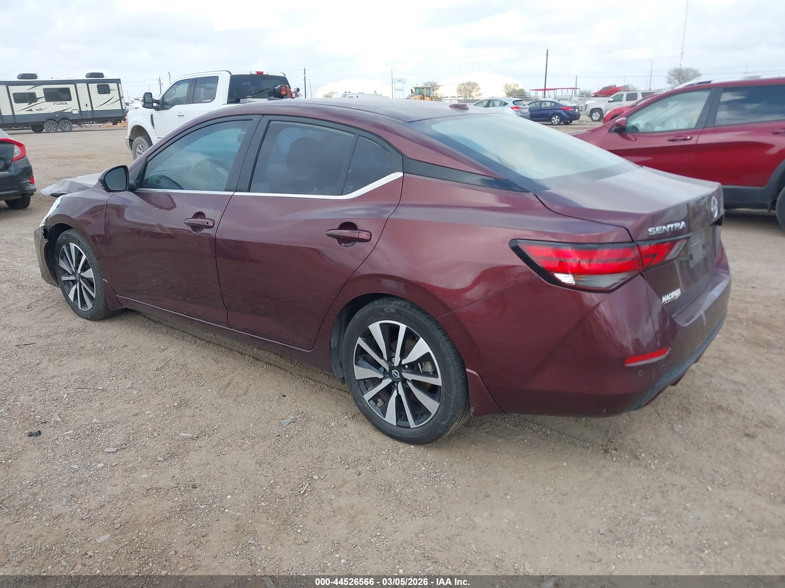 NISSAN SENTRA image 3