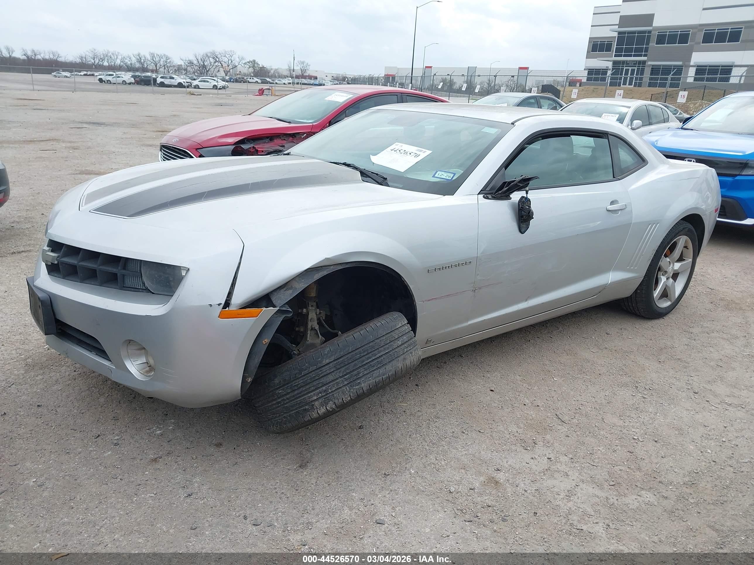 CHEVROLET CAMARO image 6
