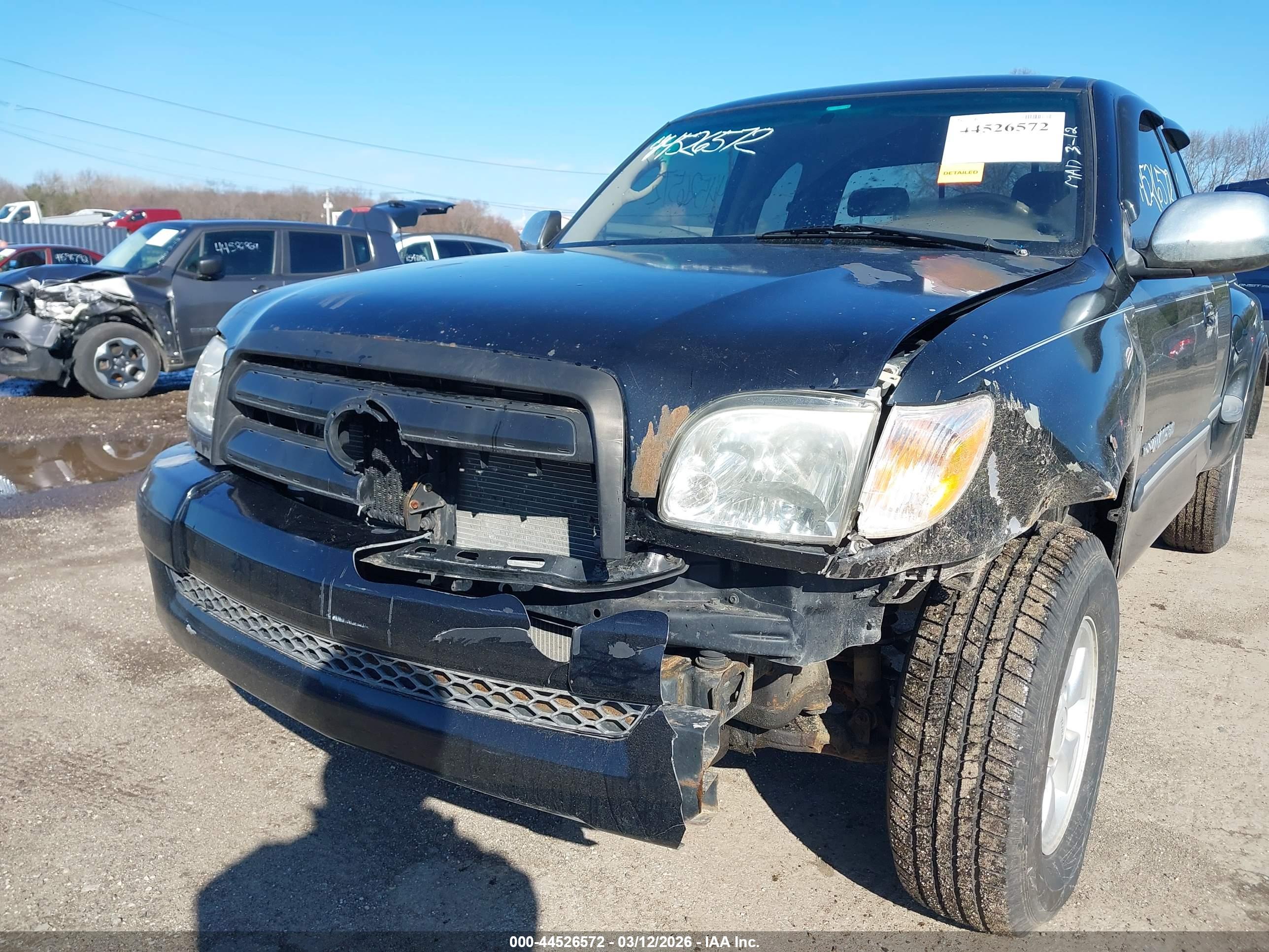 TOYOTA TUNDRA image 6