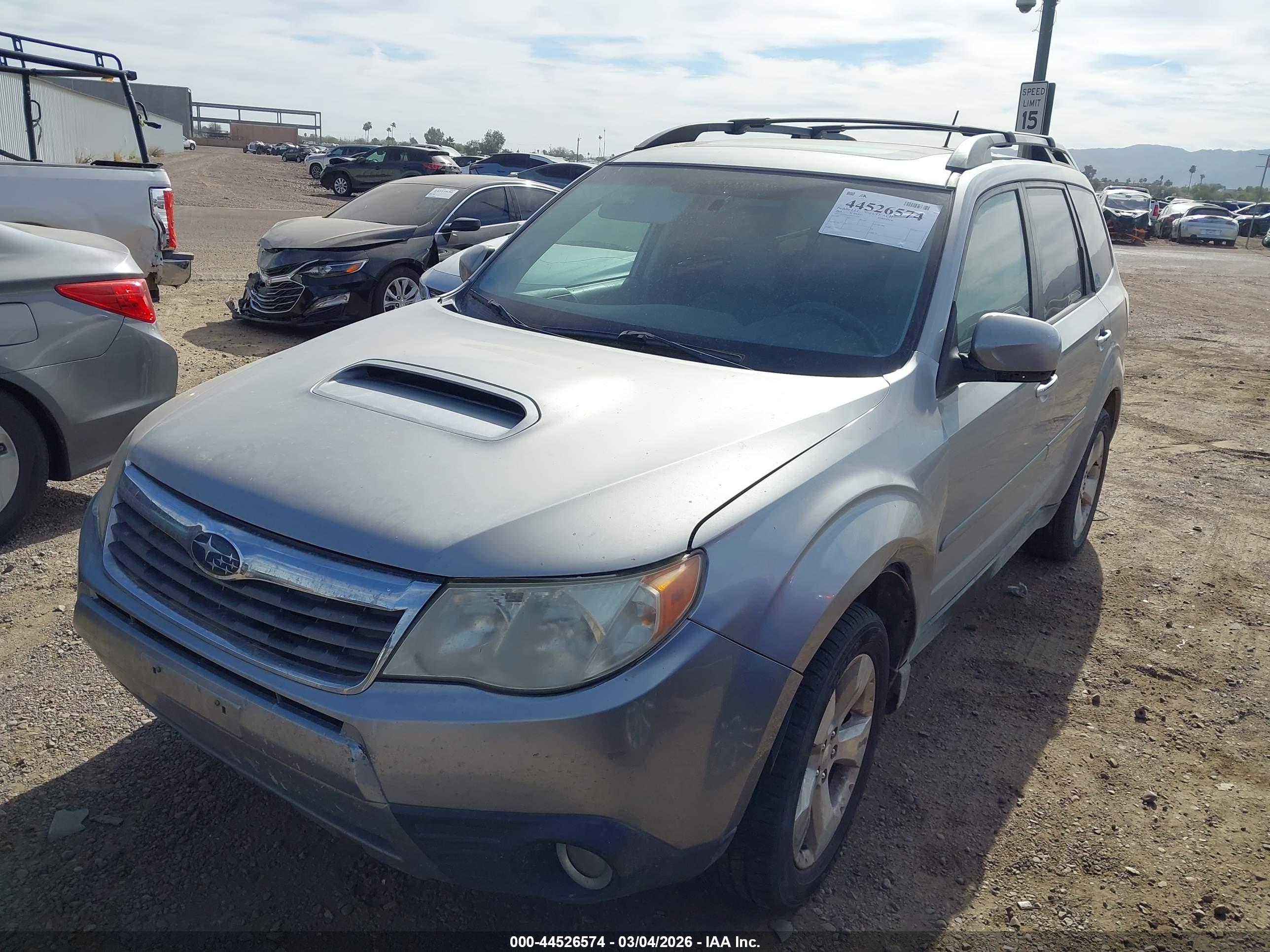 SUBARU FORESTER image 2