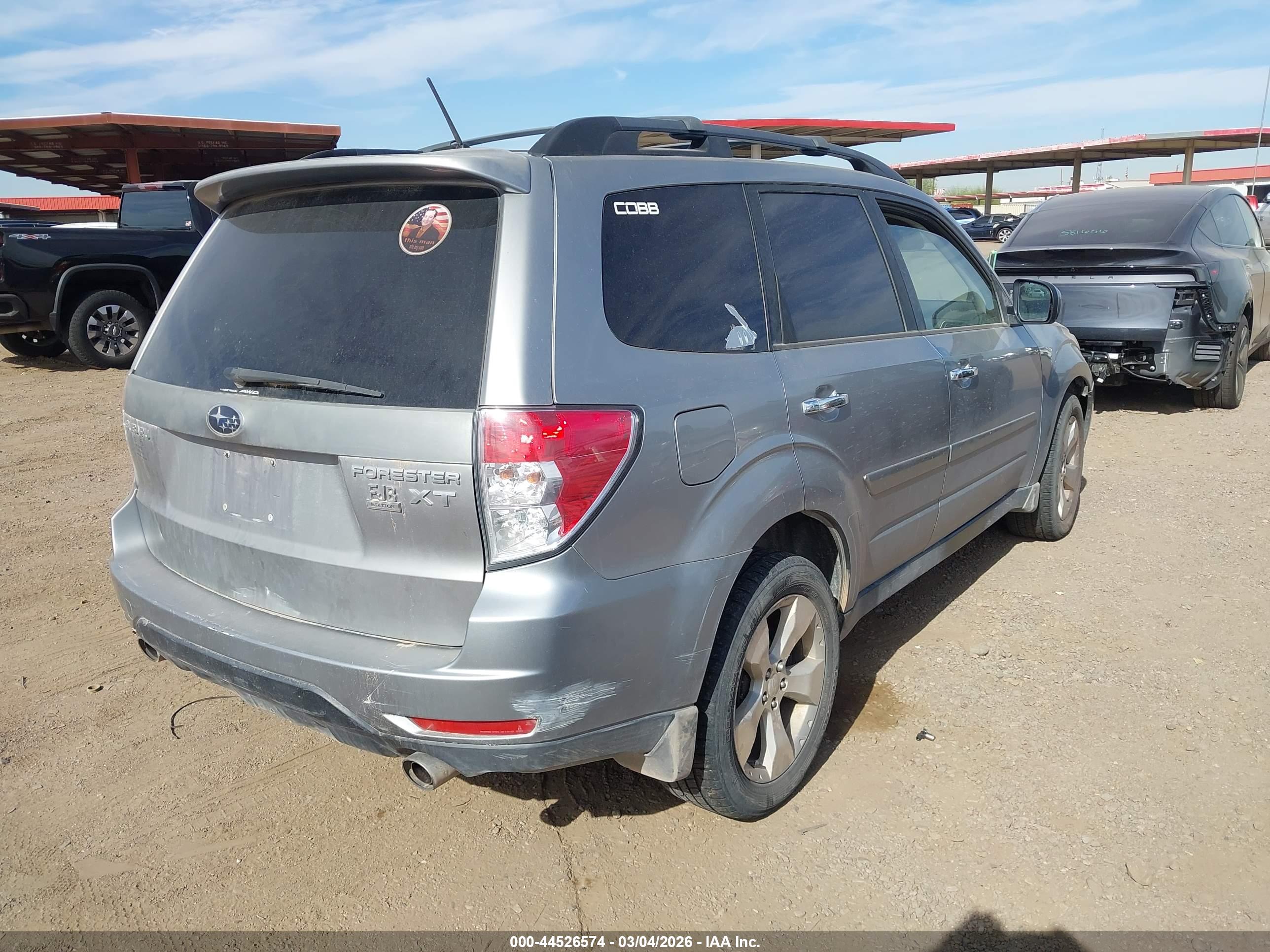 SUBARU FORESTER image 4